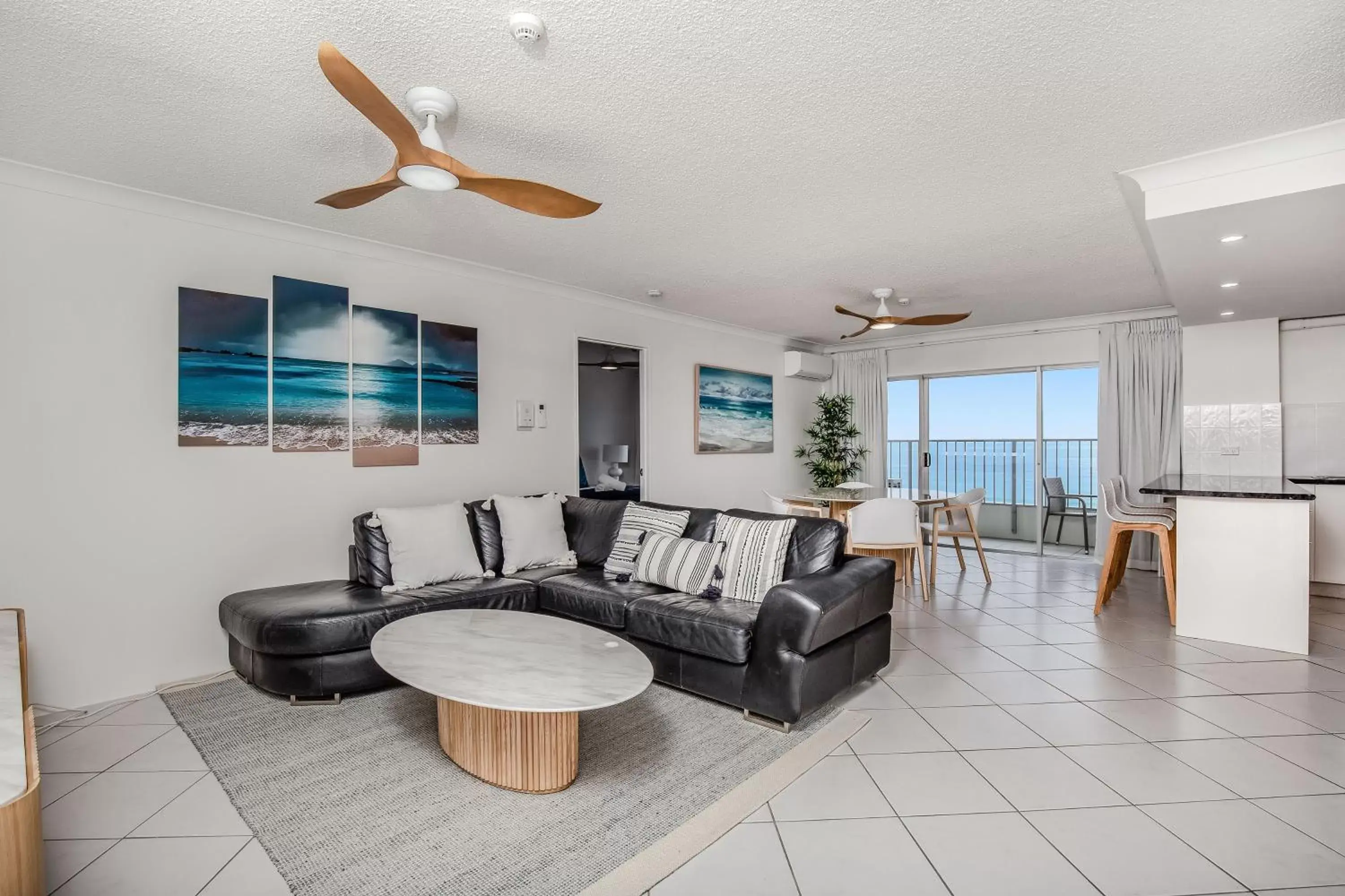 Seating Area in Pacific Plaza Apartments