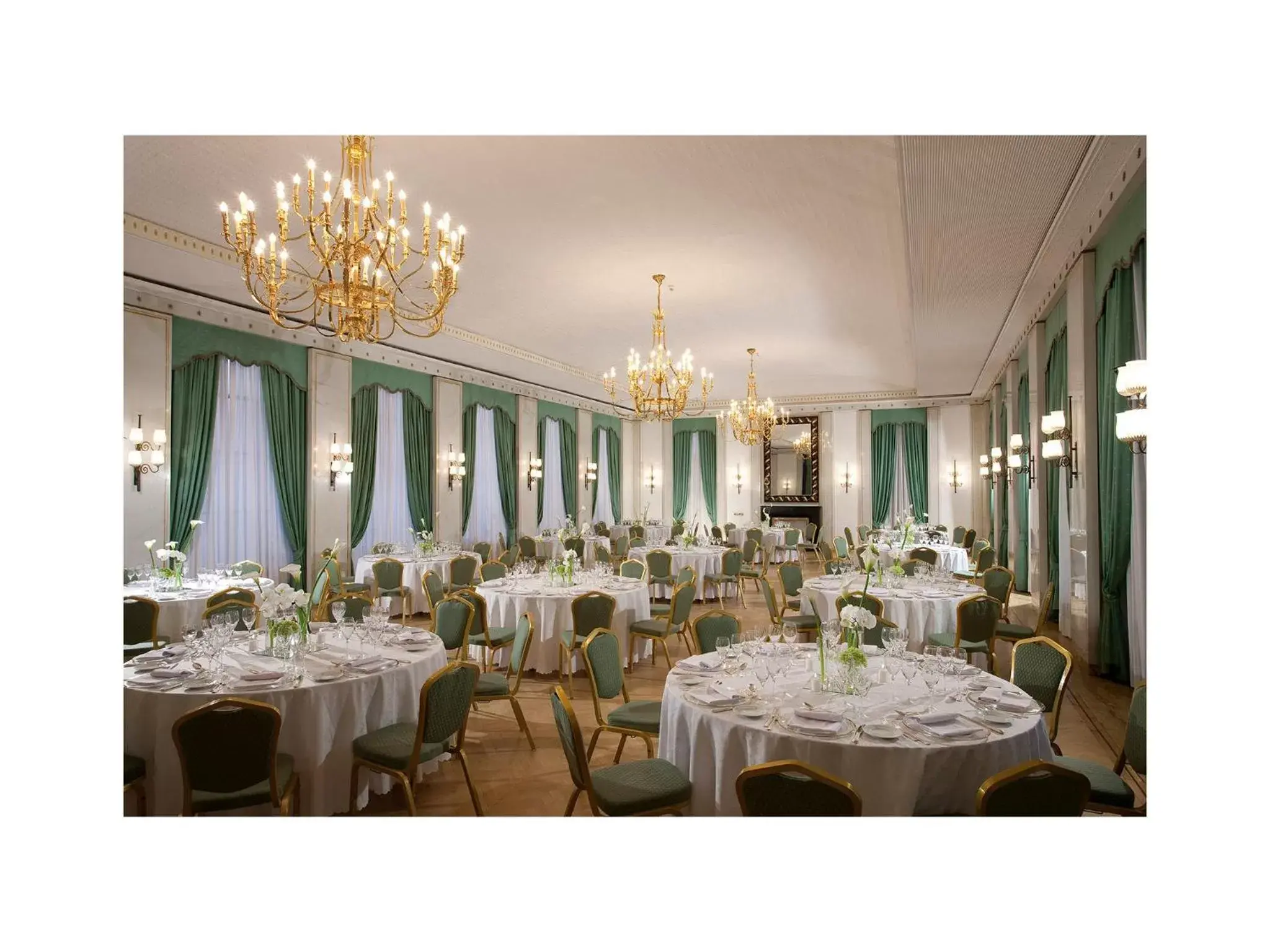Banquet/Function facilities, Restaurant/Places to Eat in Hotel Quirinale