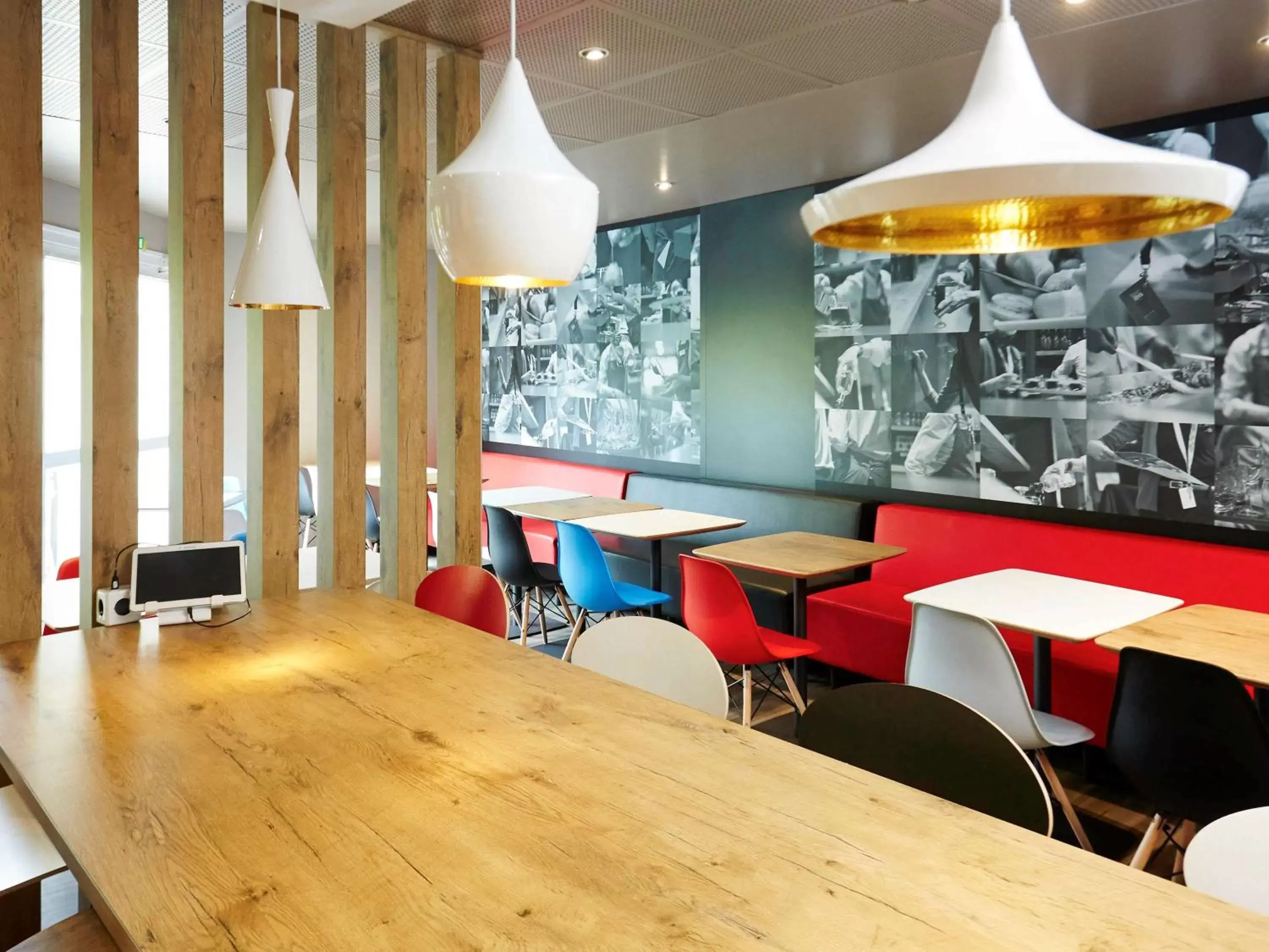 Restaurant/Places to Eat in ibis Valenciennes