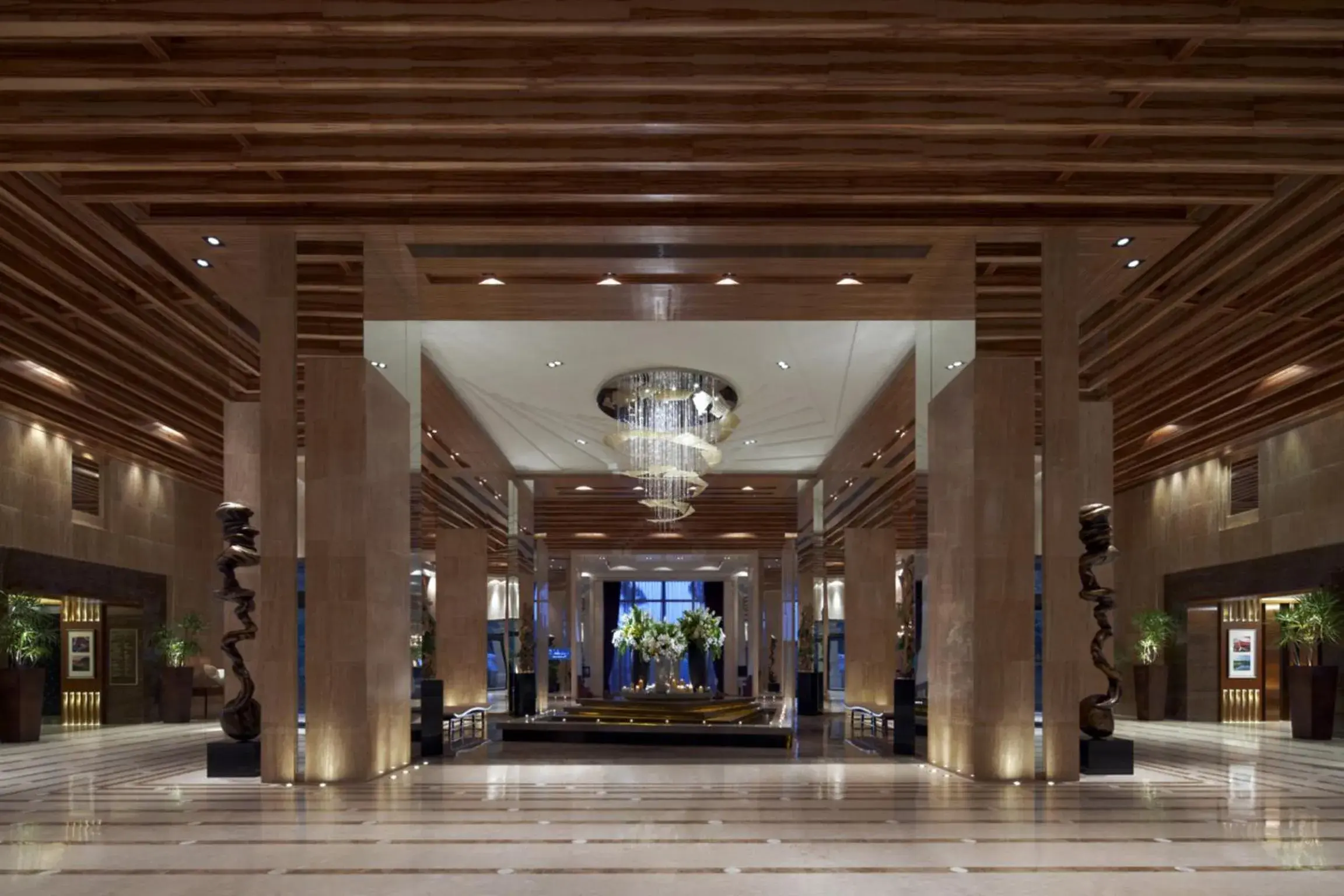 Facade/entrance in Mission Hills Hotel Resorts Dongguan Facade/entrance in Mission Hills Hotel Resorts Dongguan