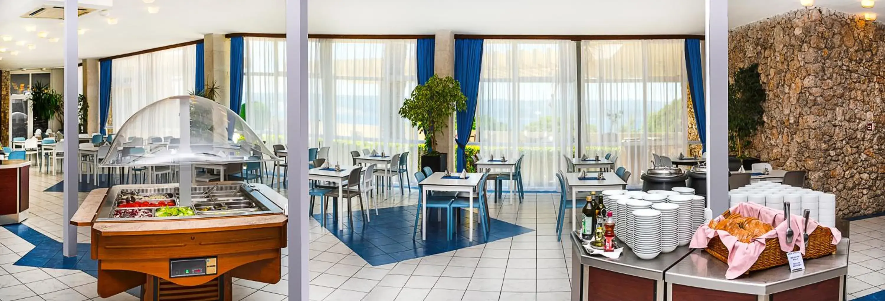 Restaurant/places to eat in Sagitta All inclusive light Restaurant/places to eat in Sagitta All inclusive light