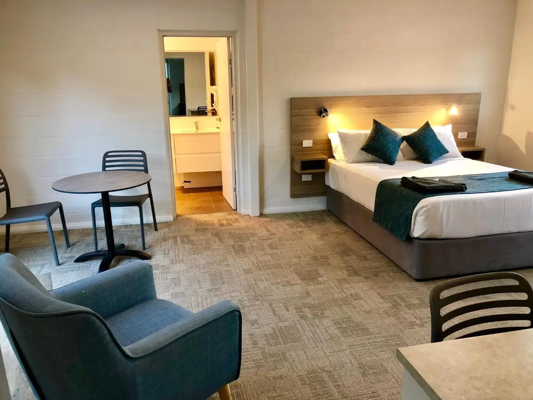 Standard Queen Room in Gundagai Tourist Suites Standard Queen Room in Gundagai Tourist Suites
