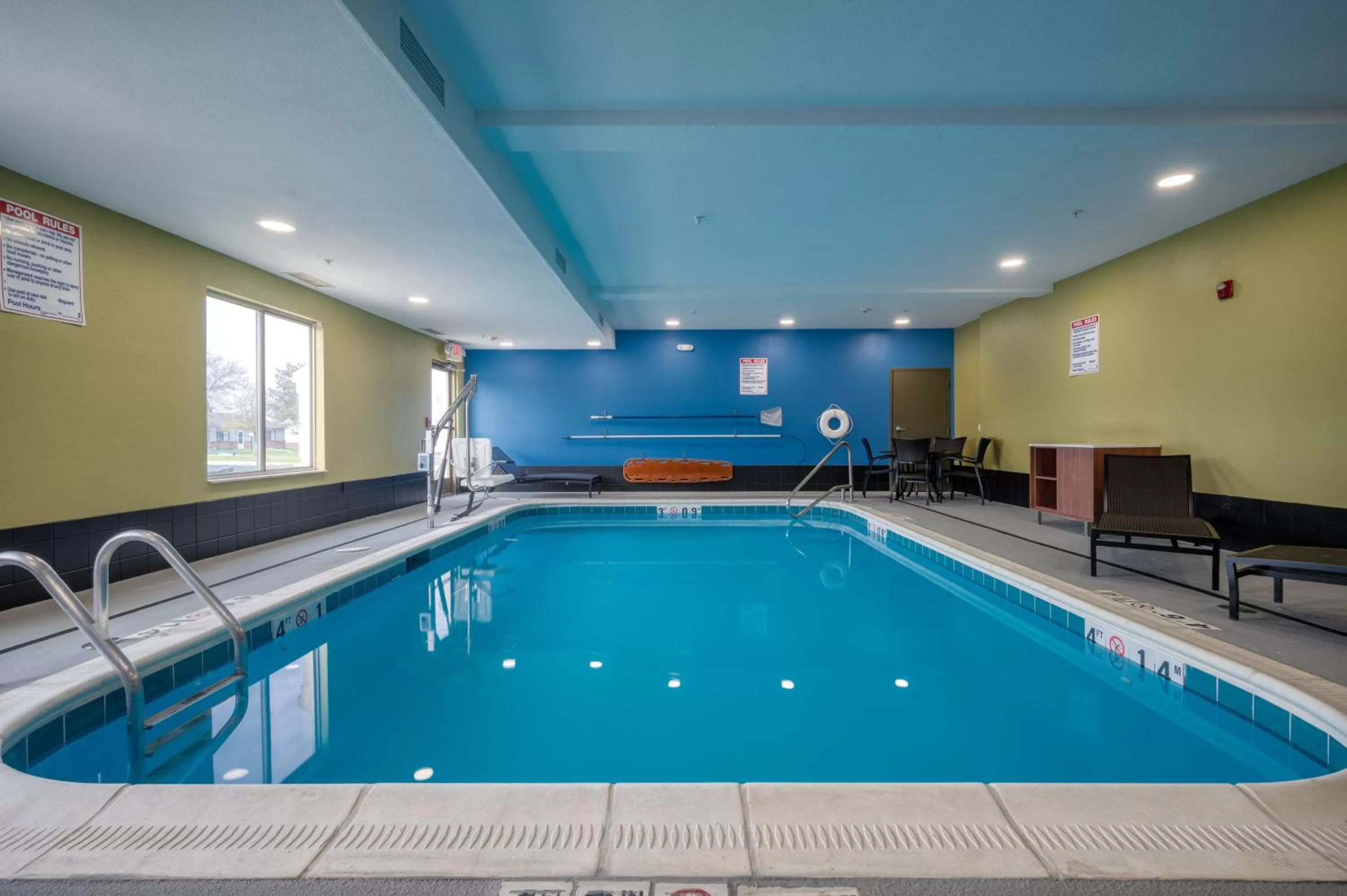 Swimming pool in Holiday Inn Express Hotel & Suites Greenville by IHG