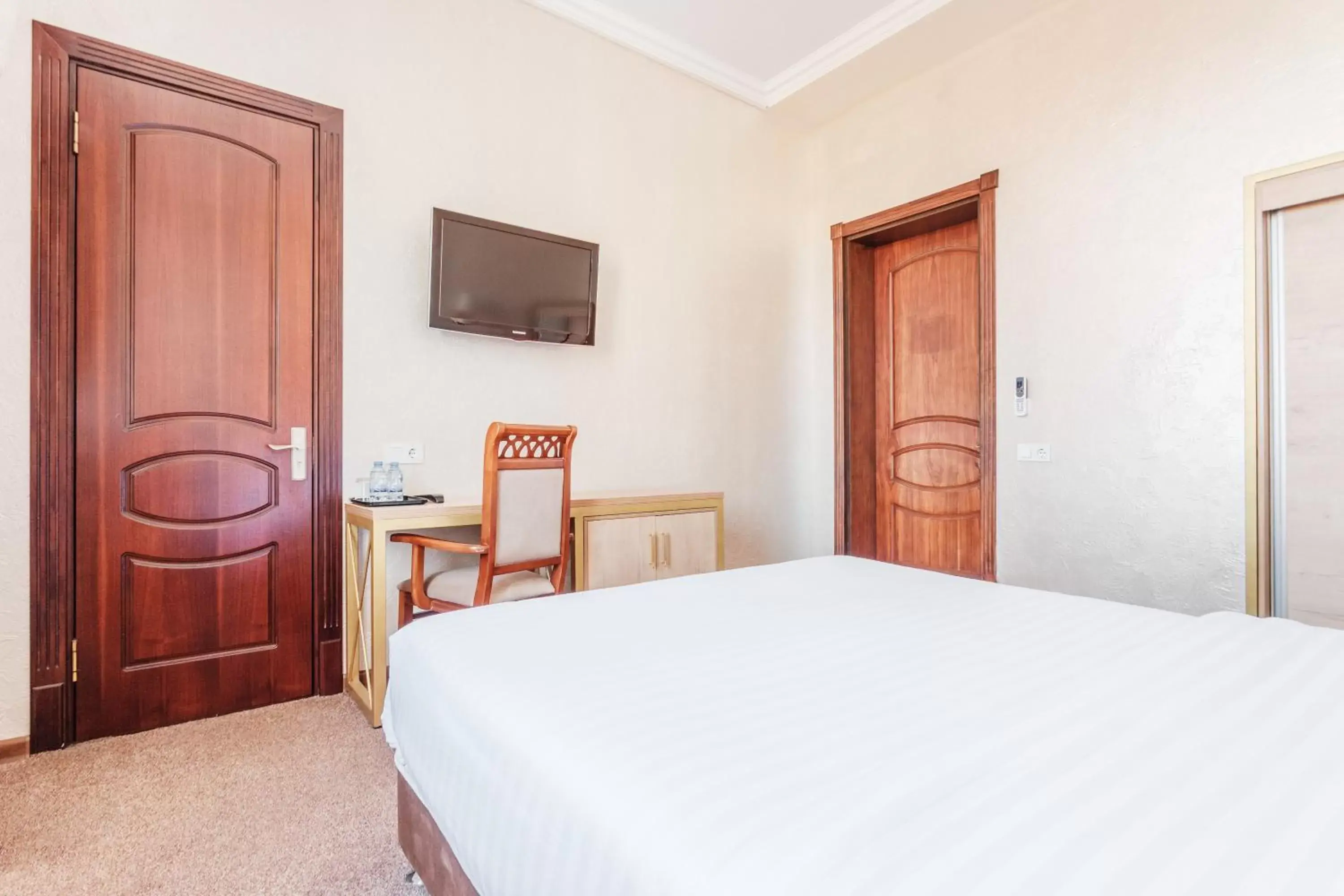 Standard Double Room in Western Hotel Standard Double Room in Western Hotel