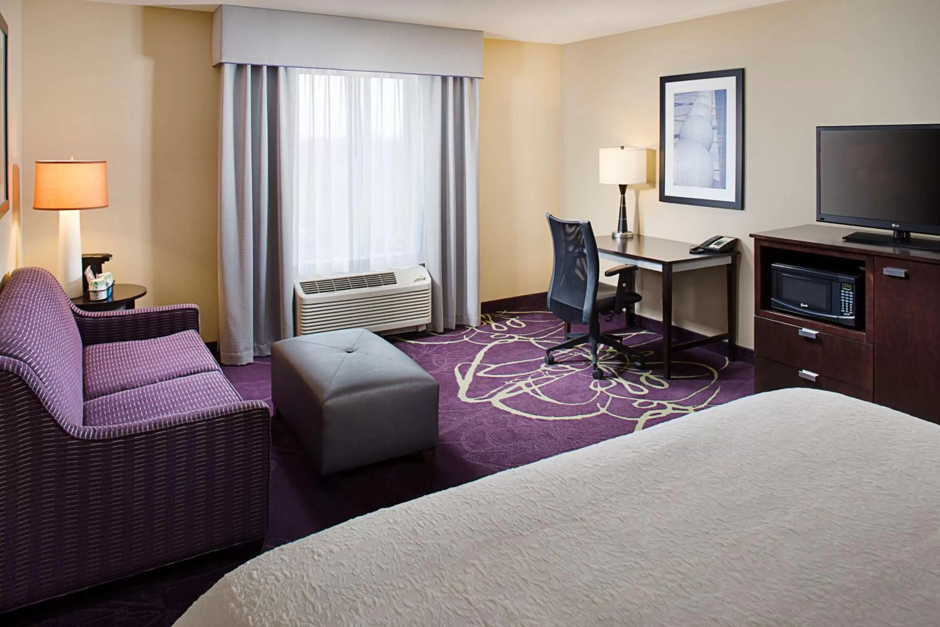 Queen Room with Two Queen Beds - Hearing Accessible/Non-Smoking in Hampton Inn & Suites Lansing West