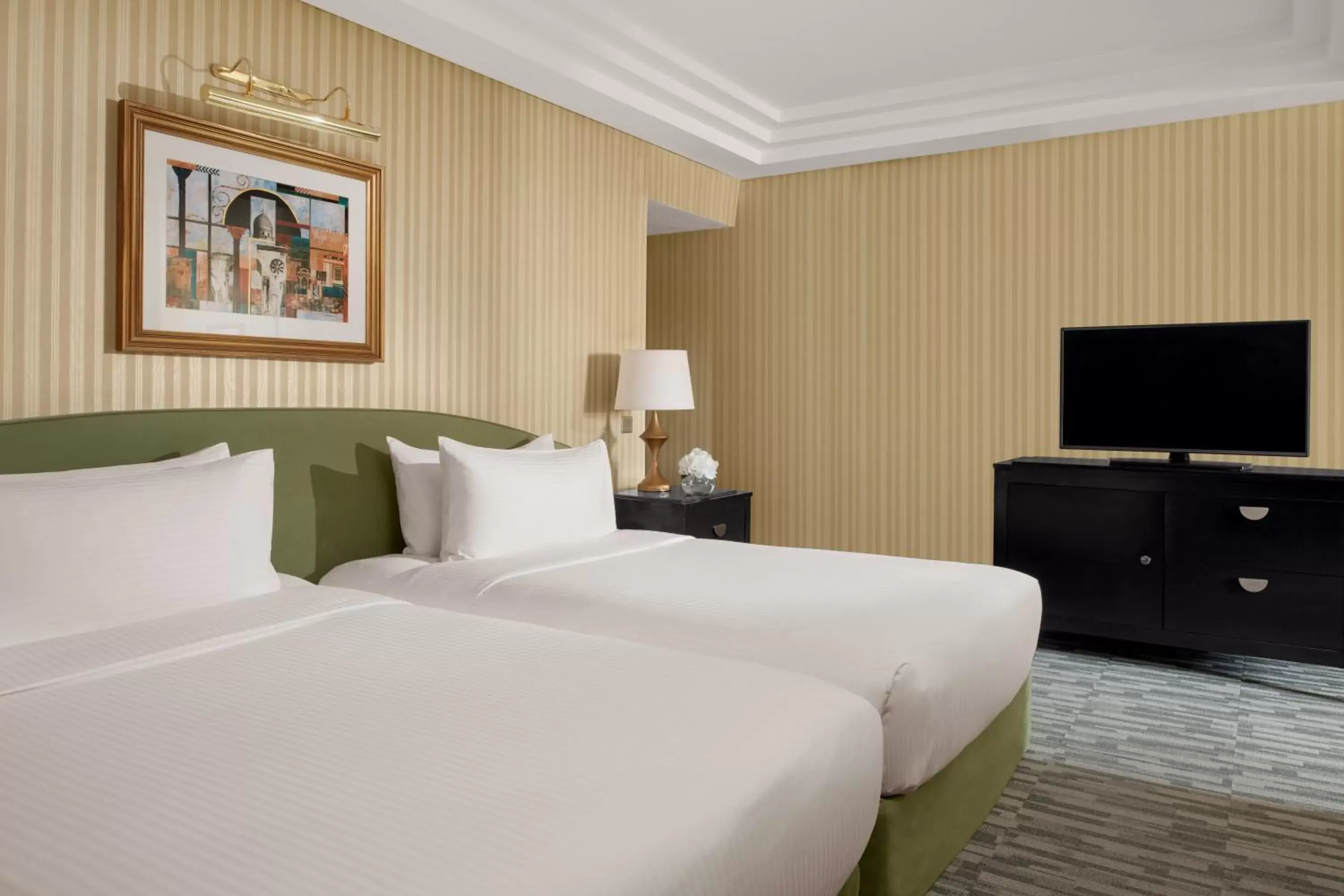 Communal lounge/ TV room, Bed in InterContinental Riyadh, an IHG Hotel