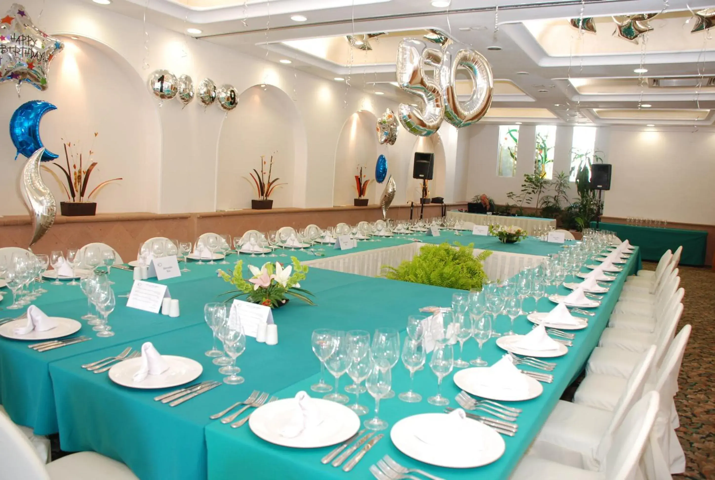 Business facilities, Restaurant/Places to Eat in Hotel Posada Quinta Las Flores