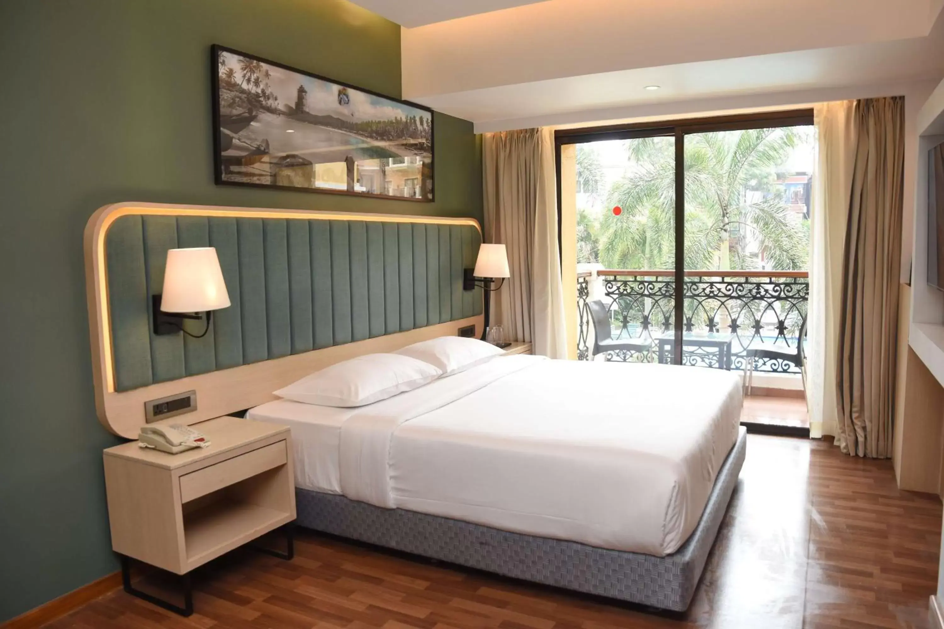 Photo of the whole room, Bed in Park Inn by Radisson Goa Candolim