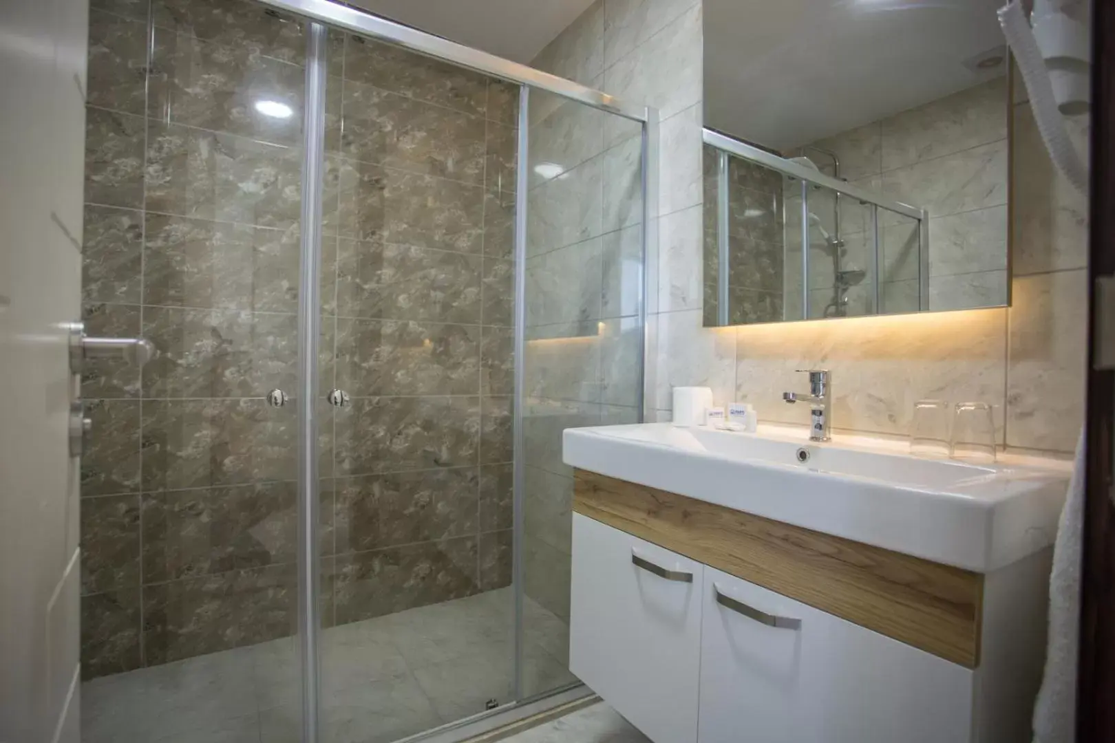 Shower, Bathroom in Marti Beach Hotel