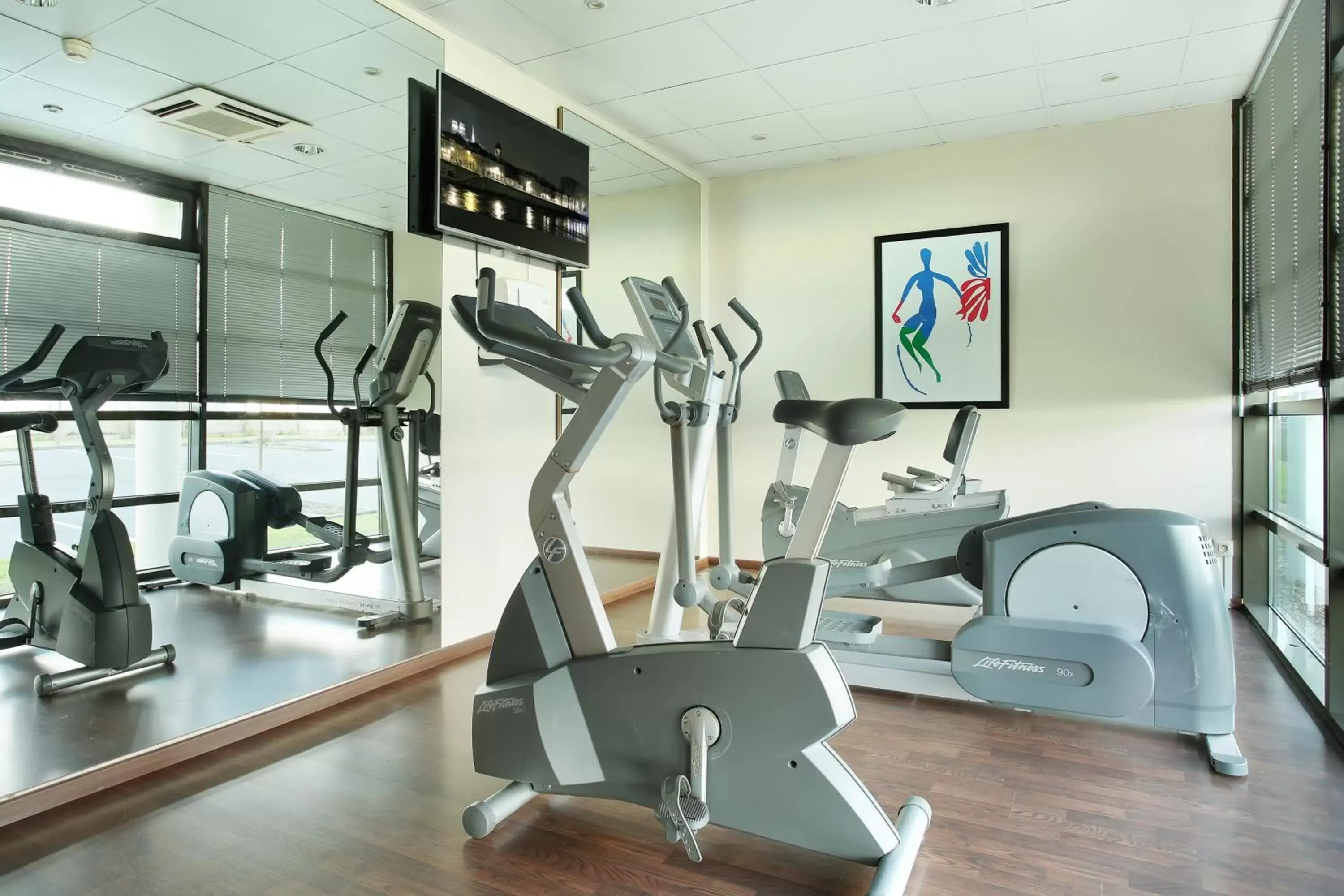 Fitness centre/facilities in Suite-Home Orléans-Saran Fitness centre/facilities in Suite-Home Orléans-Saran