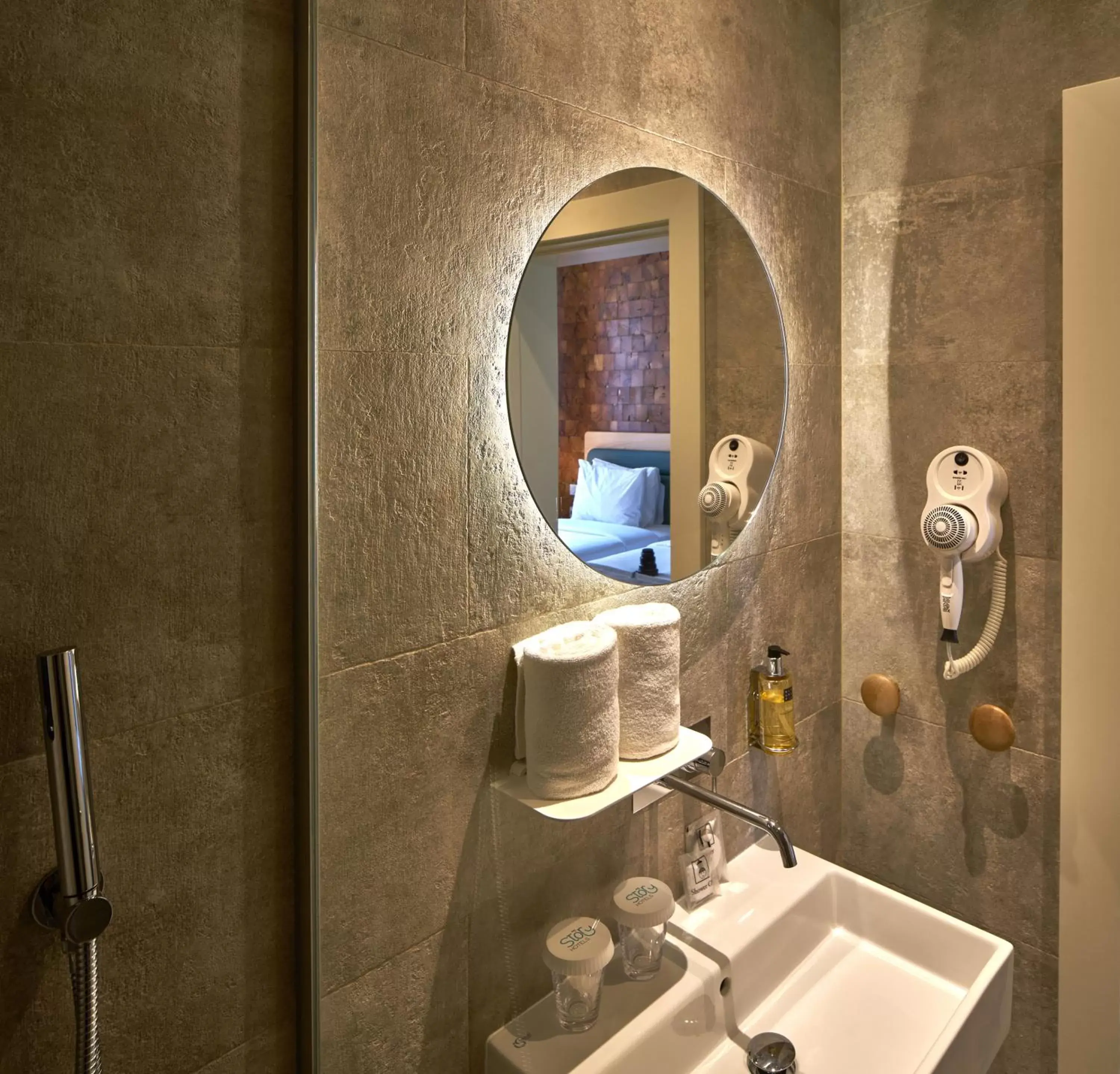 Toilet, Bathroom in My Story Hotel Tejo