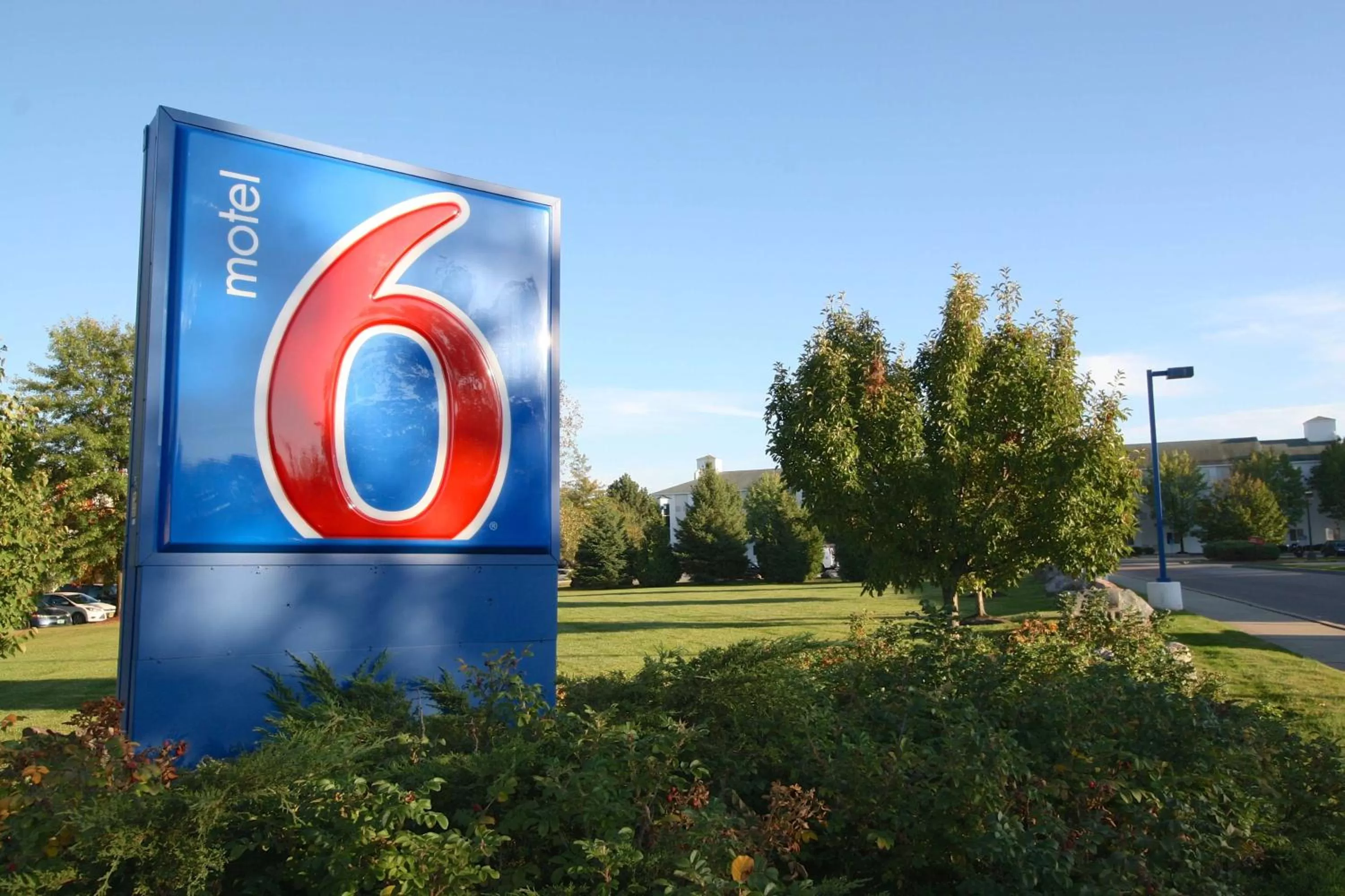 Property building in Motel 6-Colchester, VT - Burlington