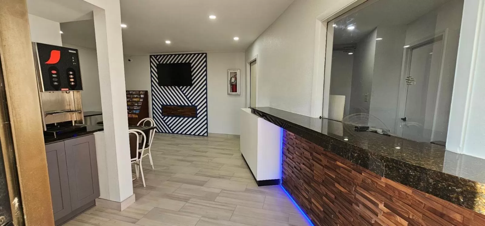 Days Inn by Wyndham Indianapolis East Post Road