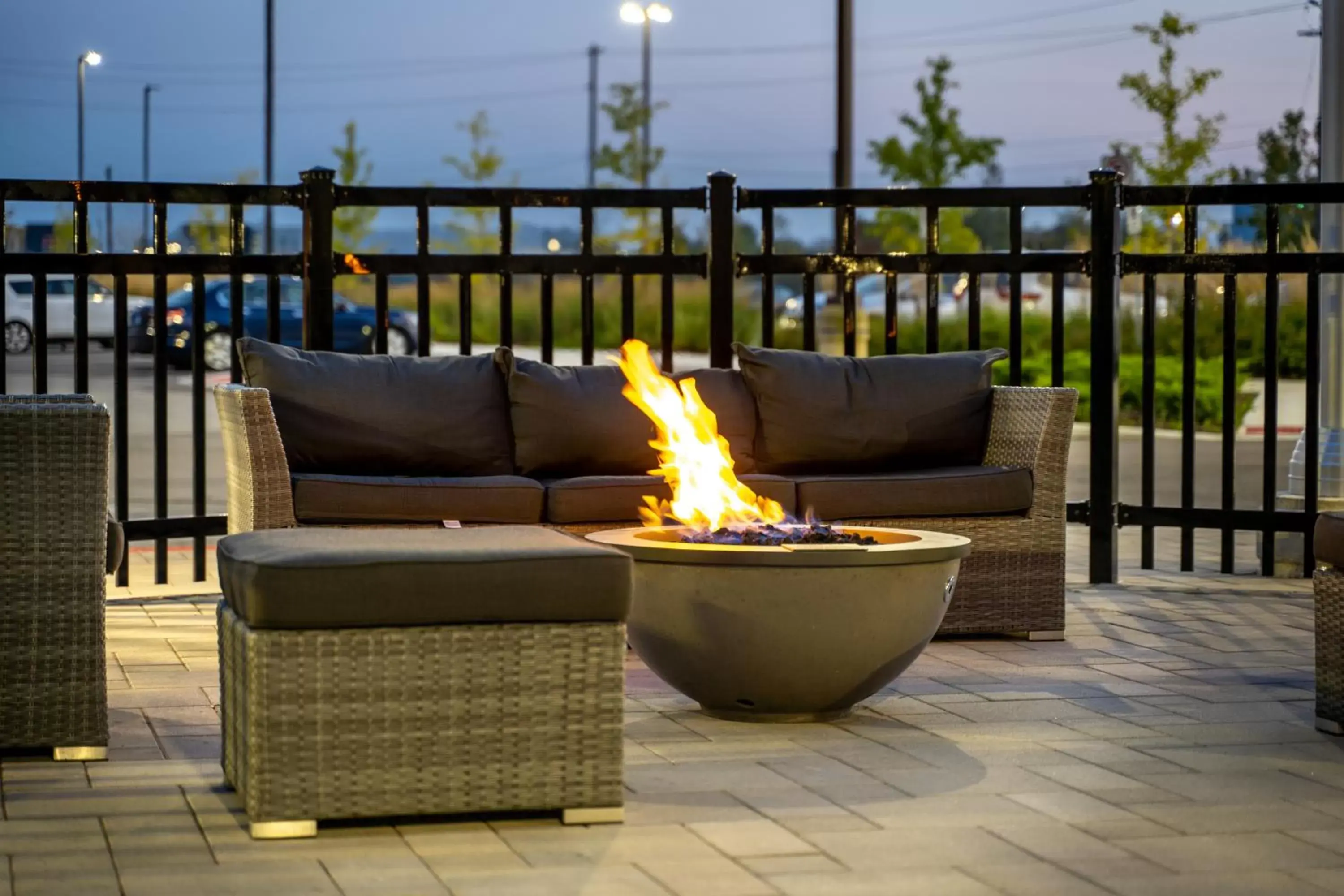 Patio, Patio/Outdoor Area in TownePlace Suites by Marriott Brantford and Conference Centre