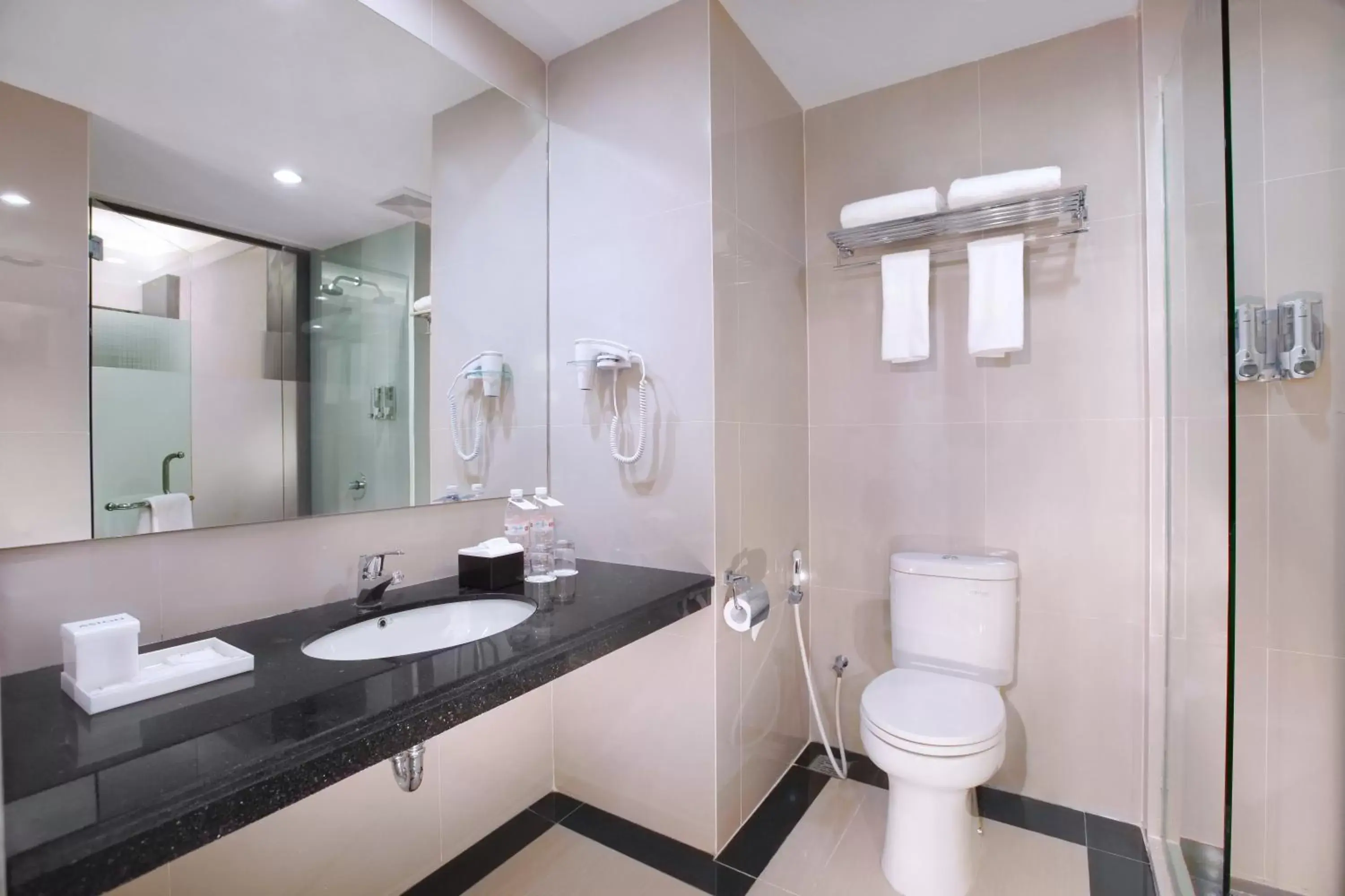 Bathroom in ASTON Lampung City Hotel