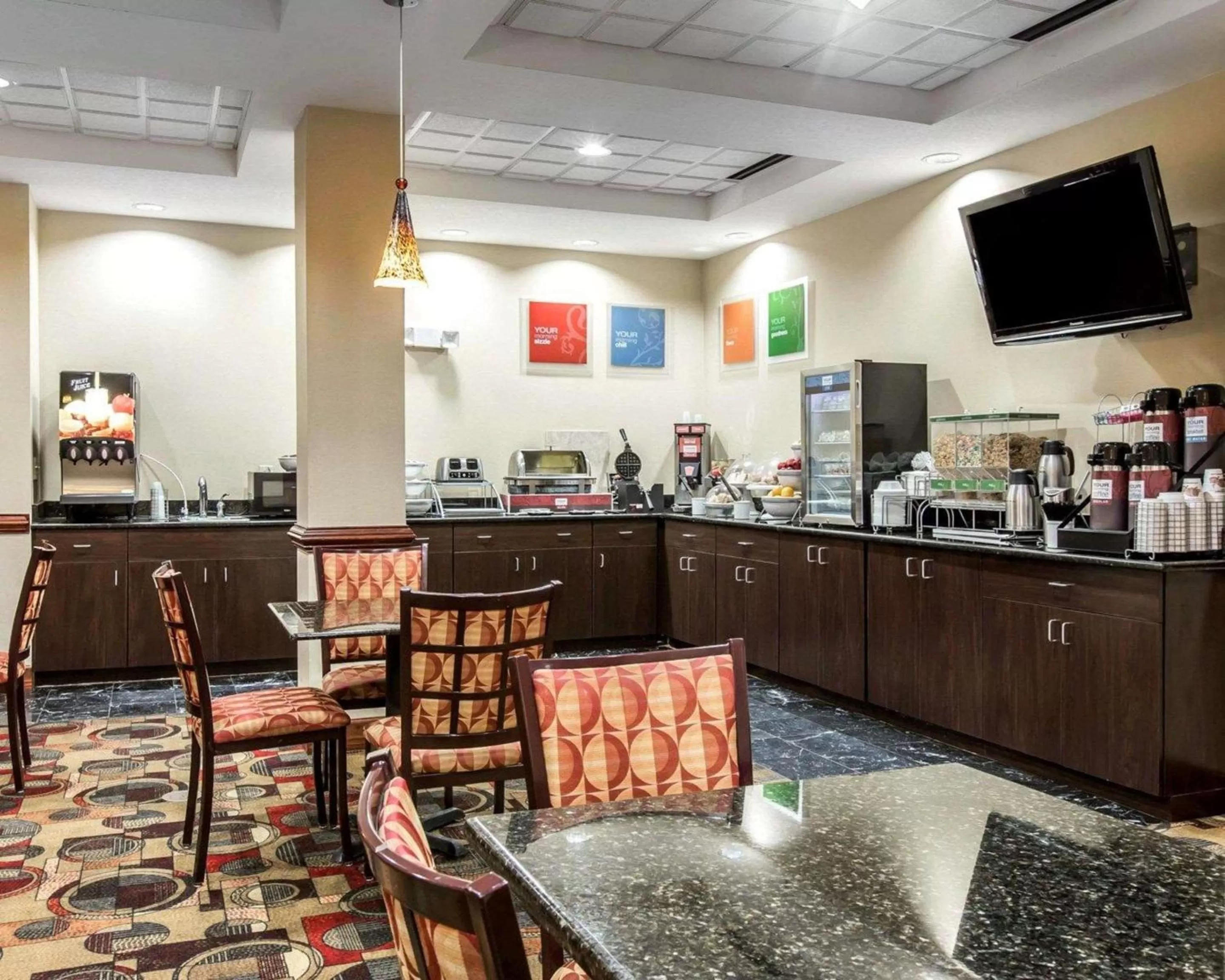 Restaurant/places to eat in Comfort Suites Waycross