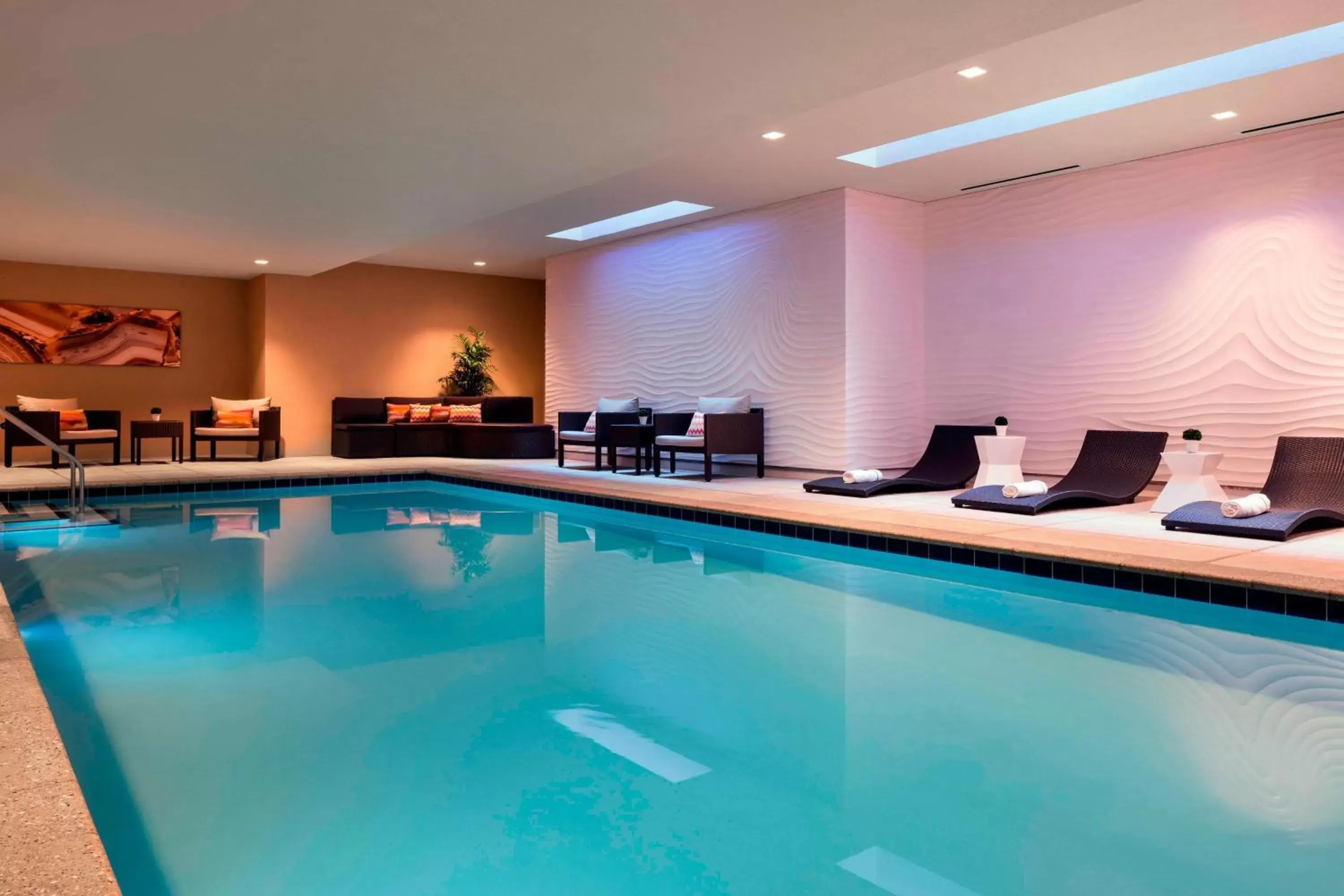 Swimming Pool in Residence Inn by Marriott Phoenix Downtown