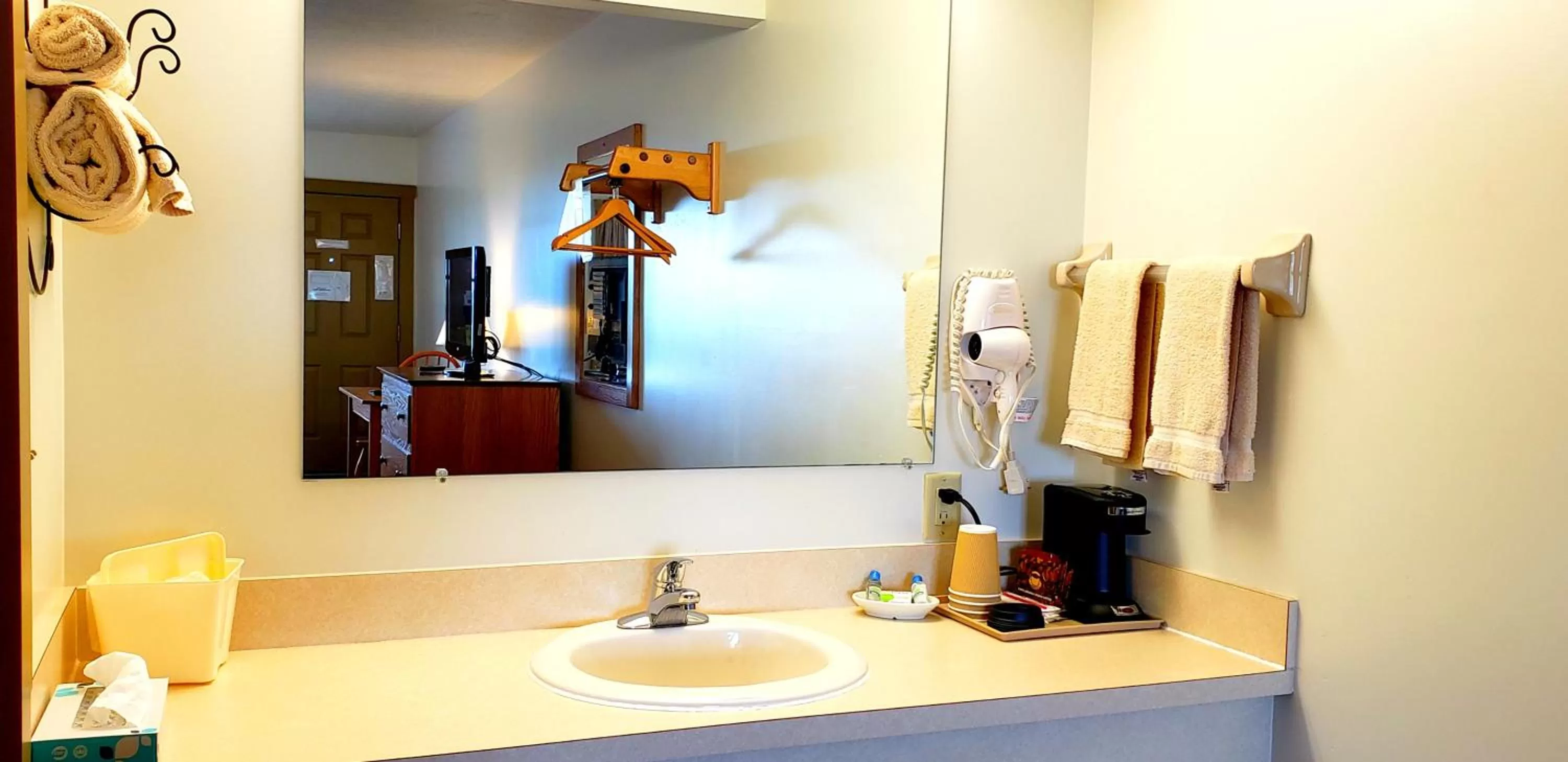 Bathroom in Berlin Heritage Inn