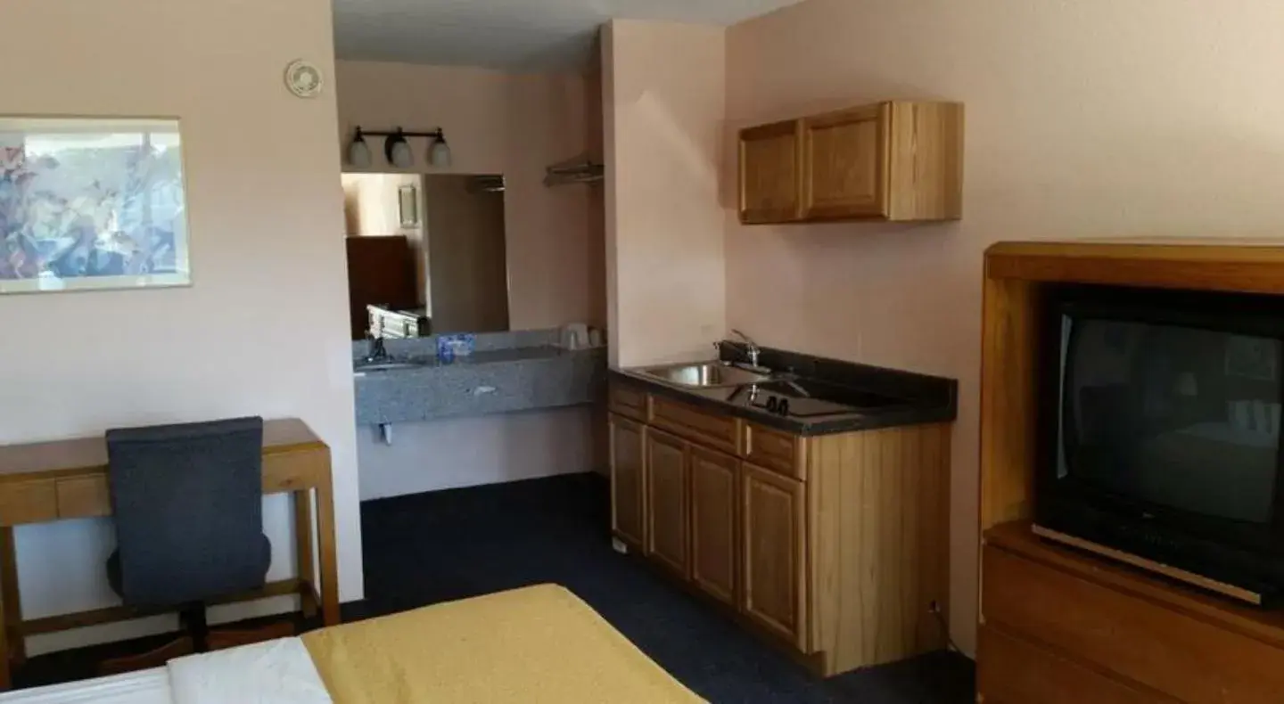 Decorative detail, Kitchen/Kitchenette in Americourt Extended Stays