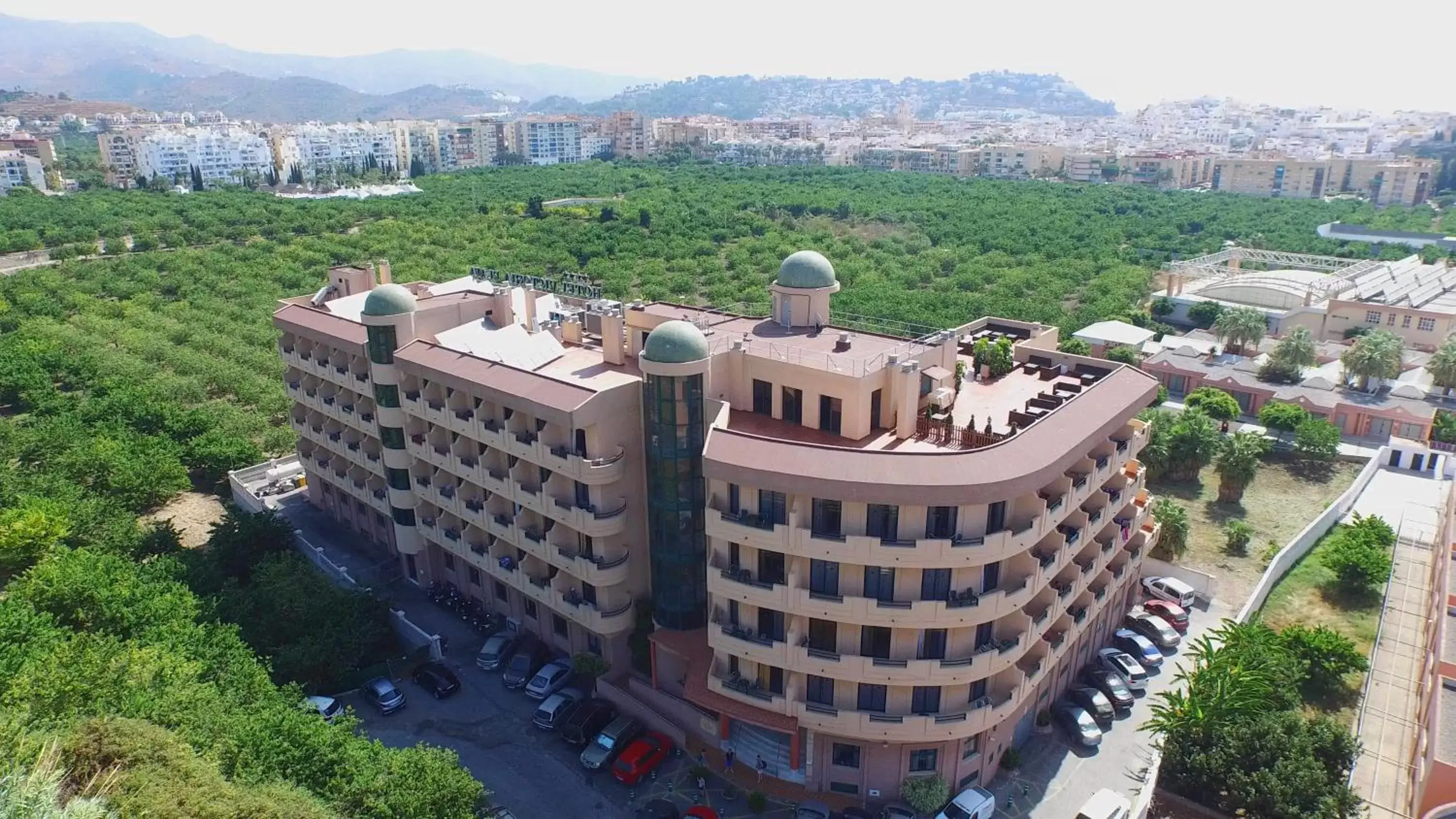 Facade/entrance, Bird's-eye View in Hotel Victoria Playa