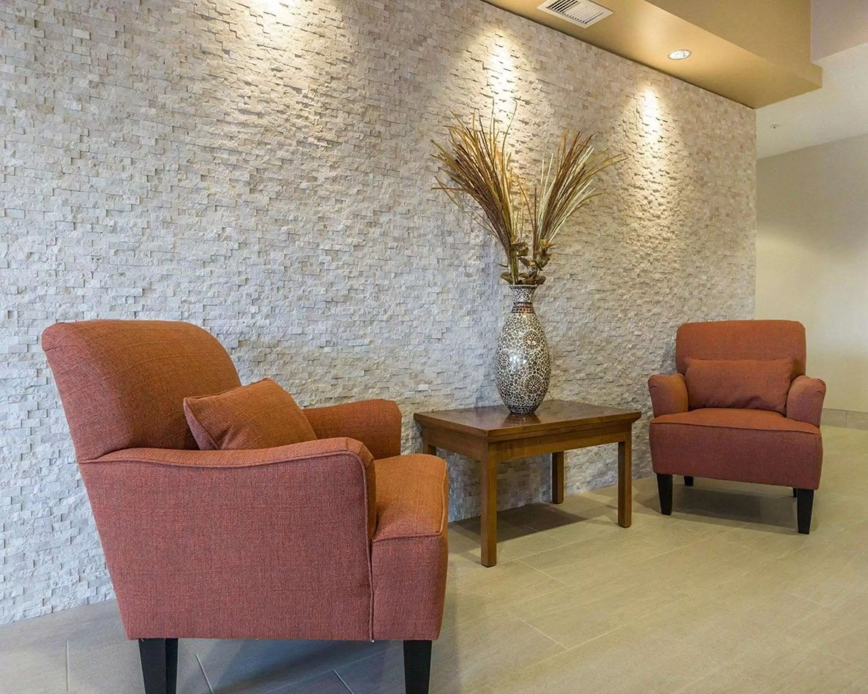 Lobby or reception, Seating Area in Comfort Inn & Suites Edmonton International Airport