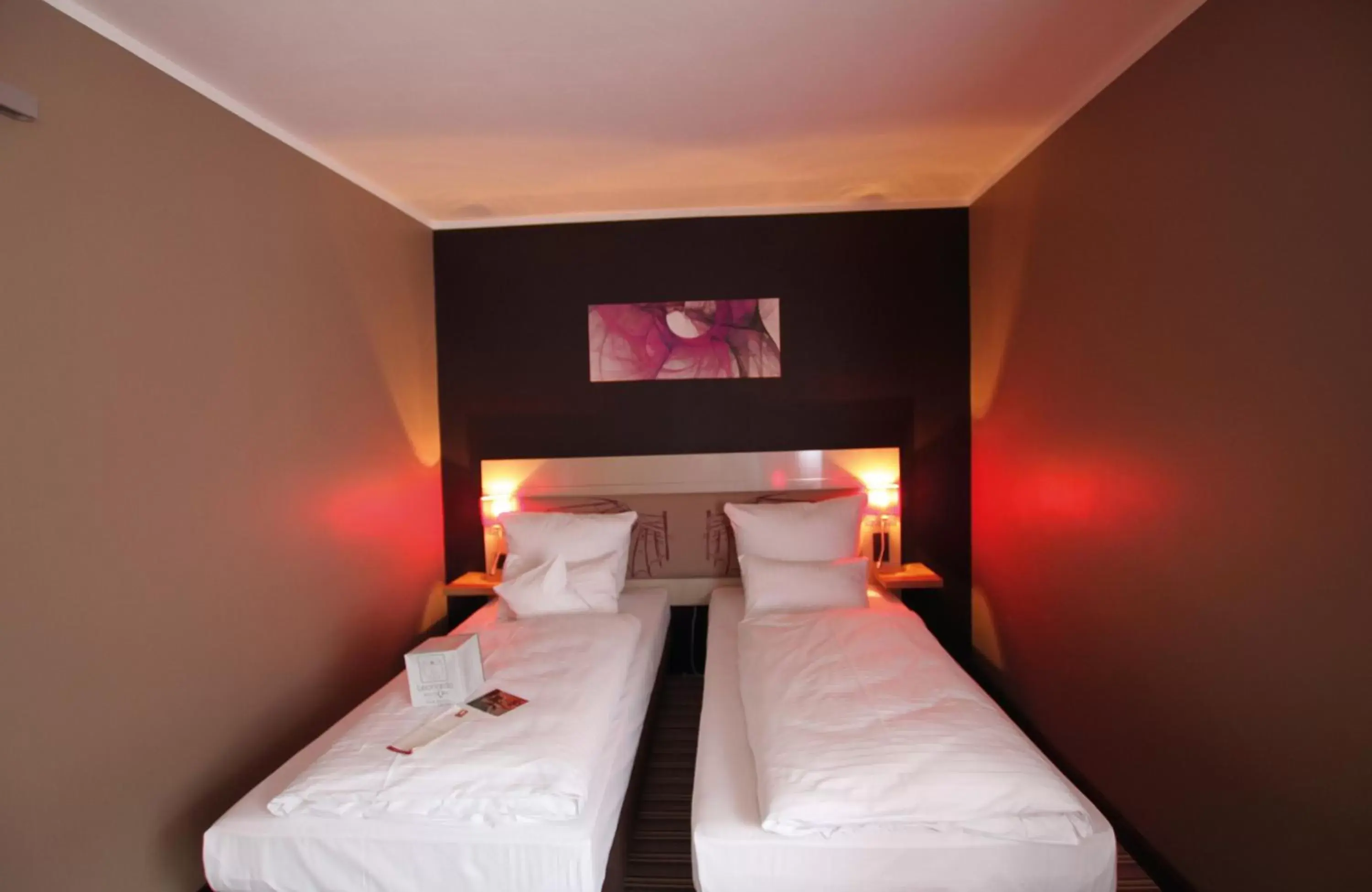 Photo of the whole room, Bed in Leonardo Boutique Hotel Munich