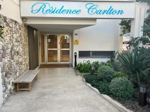 Facade/entrance in Résidence Carlton - Entièrement rénové