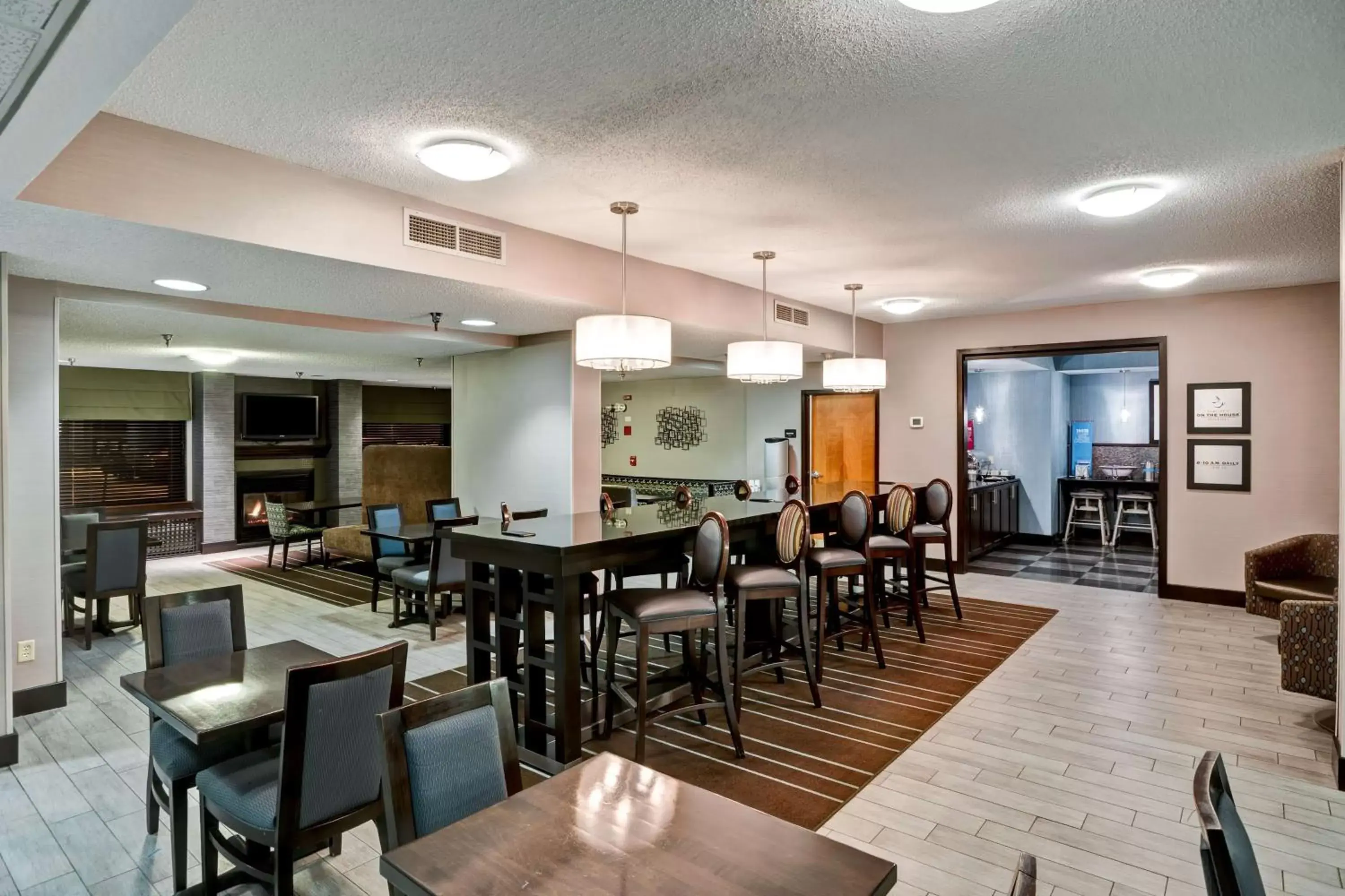 Dining area, Restaurant/Places to Eat in Hampton Inn State College