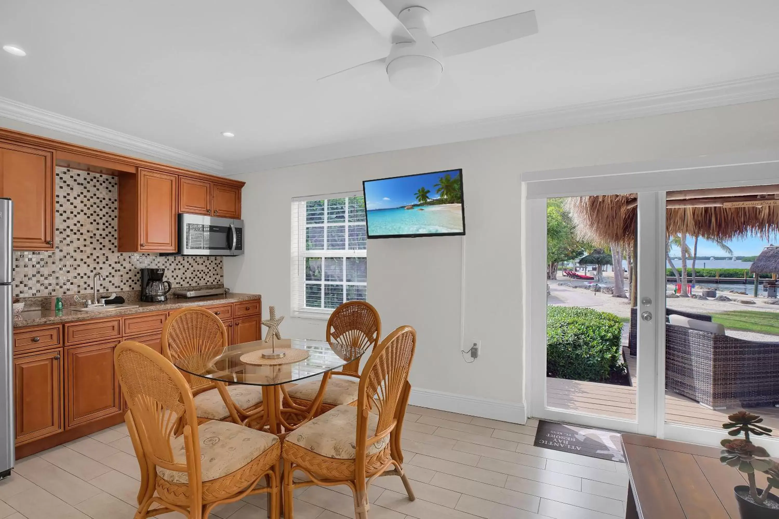 Dining area, Seating Area in Atlantic Bay Resort