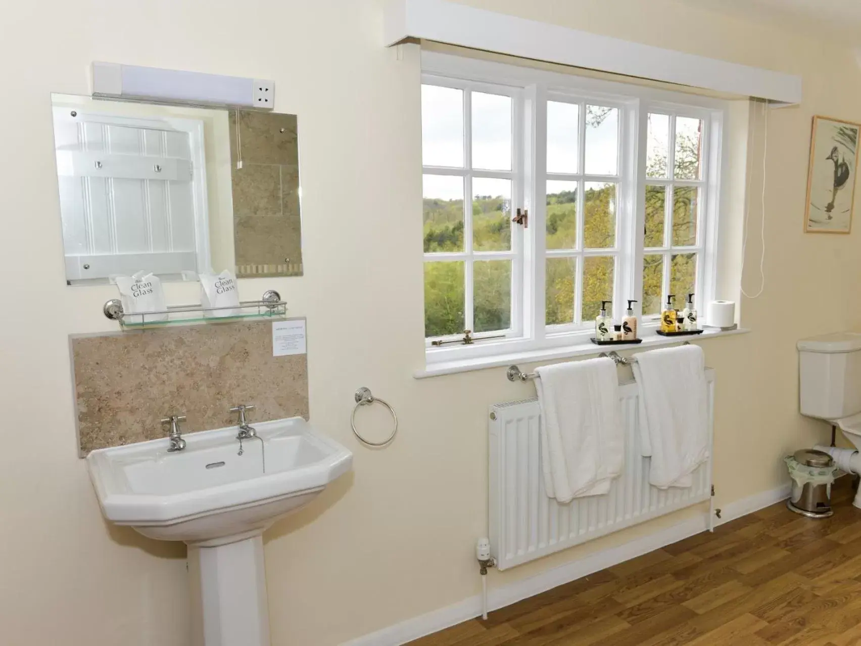 Bedroom, Bathroom in Twyford Farm B&B