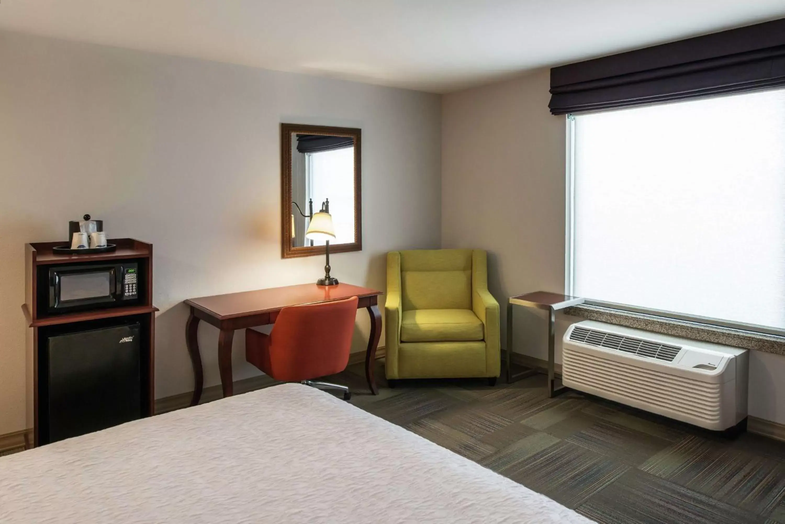 Bedroom, Seating Area in Hampton Inn & Suites Rifle