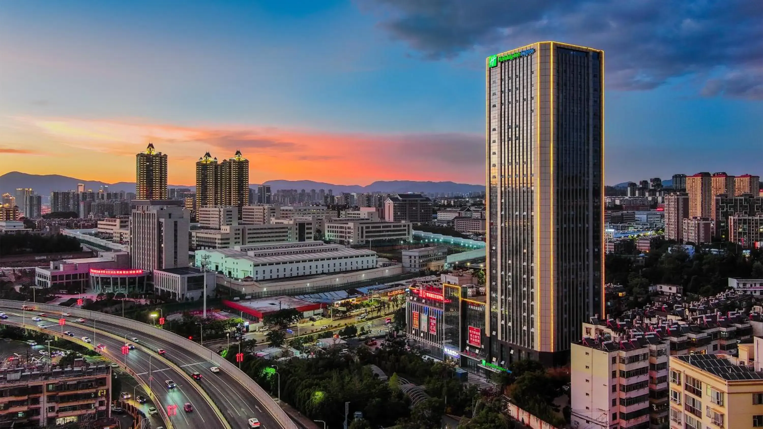 Property building in Holiday Inn Express Kunming Panlong, an IHG Hotel