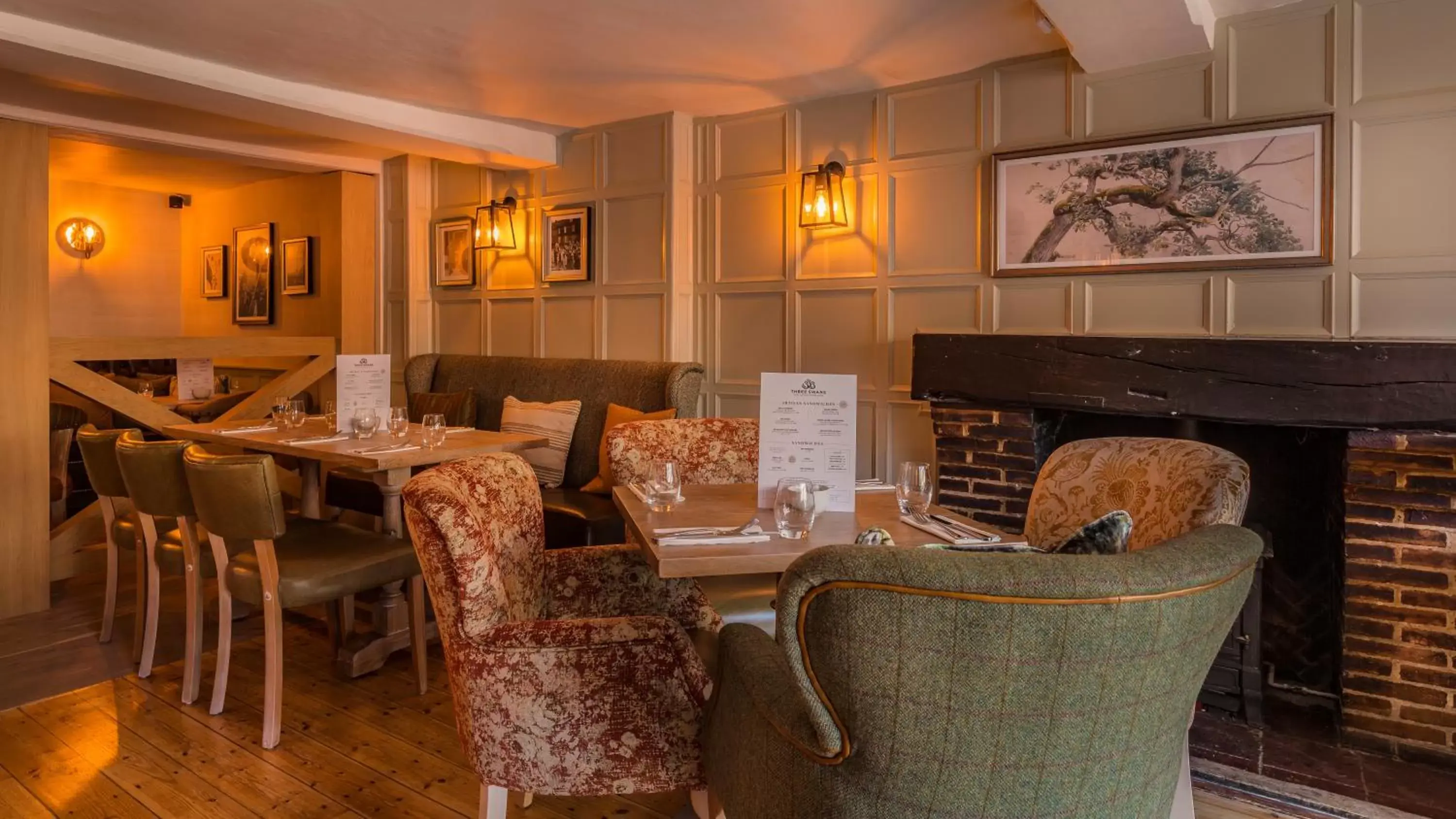 Restaurant/places to eat, Lounge/Bar in The Three Swans Hotel, Hungerford, Berkshire