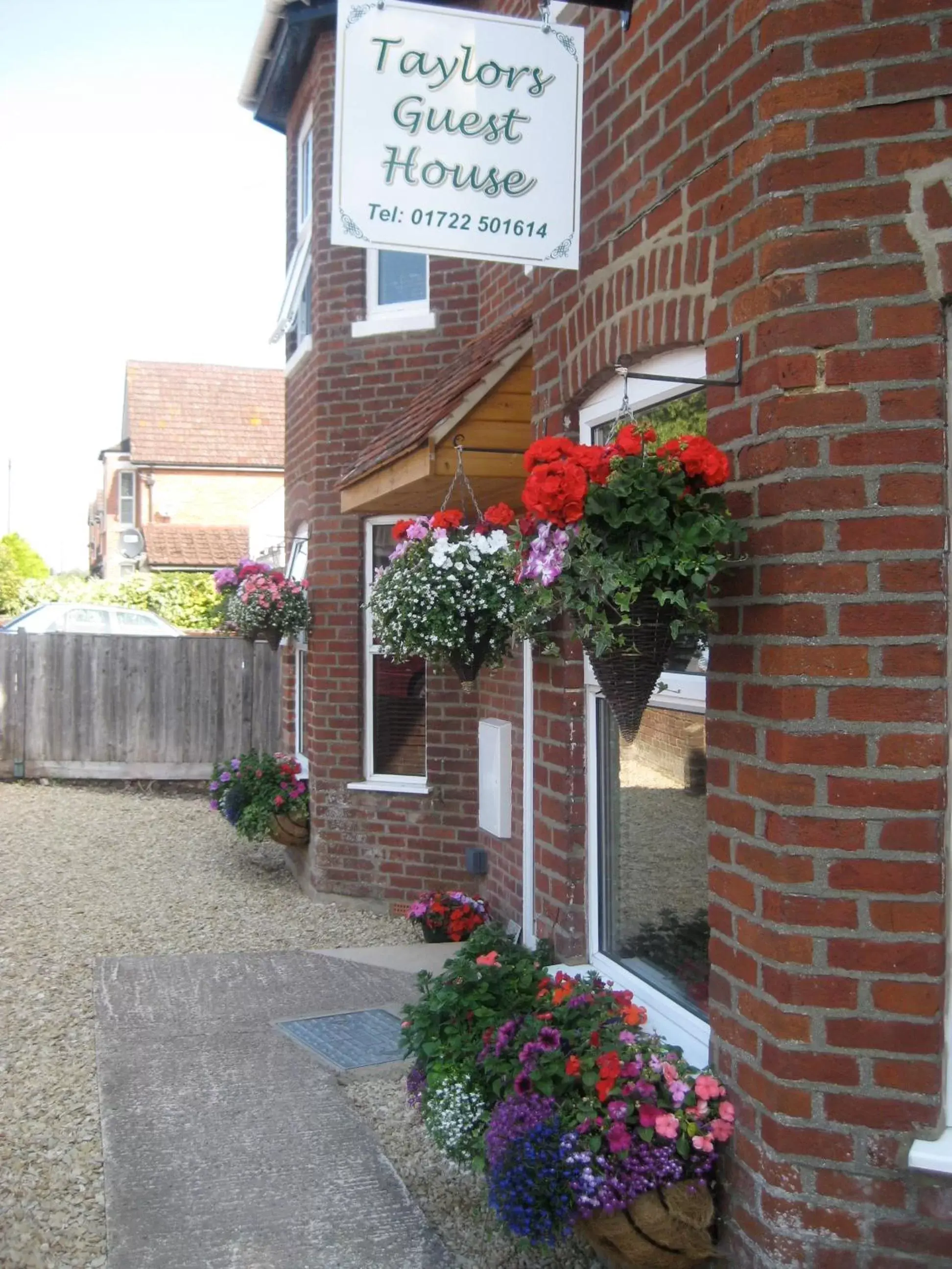 Facade/entrance, Property Building in Taylors Guesthouse