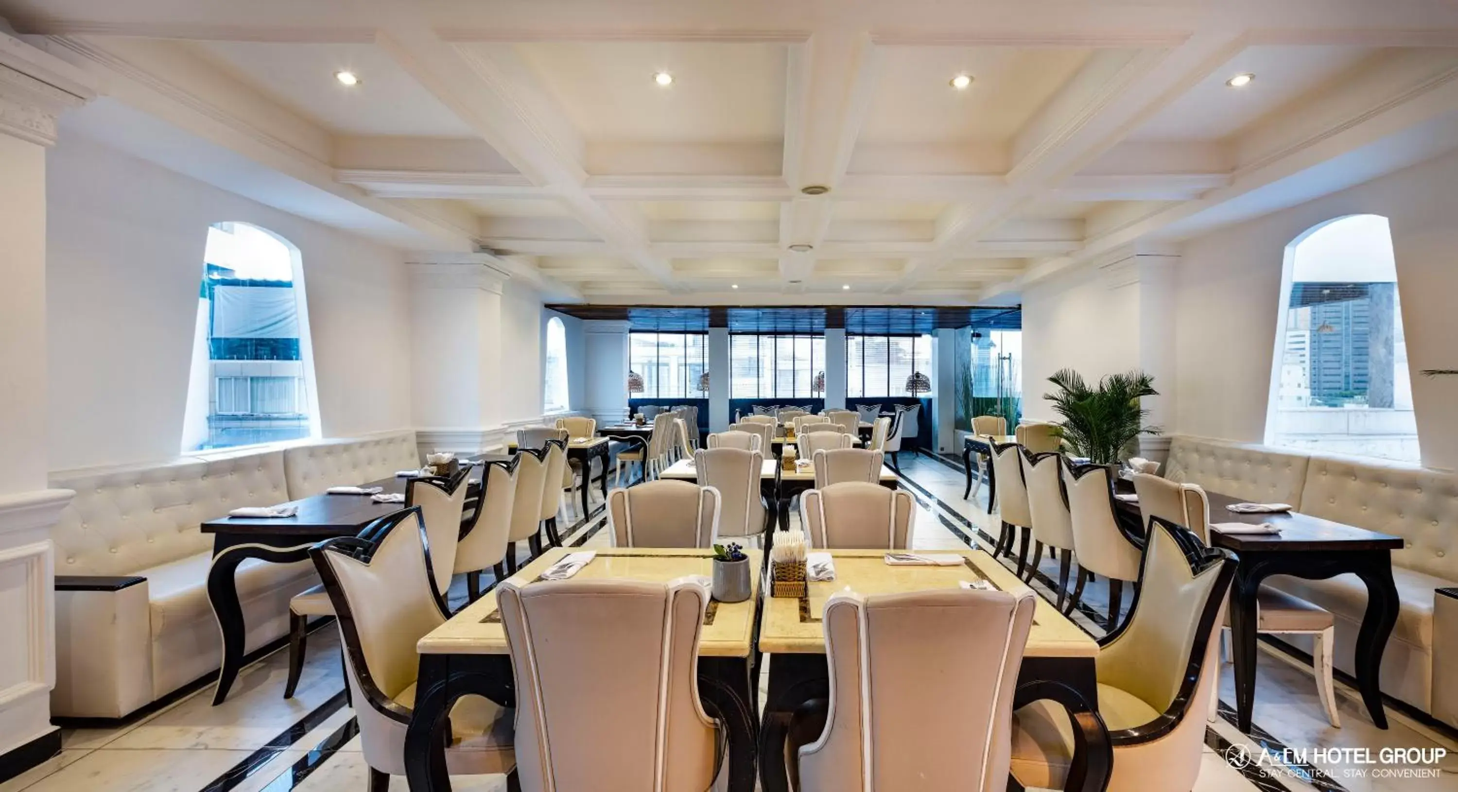 Restaurant/Places to Eat in A&EM Saigon Hotel Restaurant/Places to Eat in A&EM Saigon Hotel