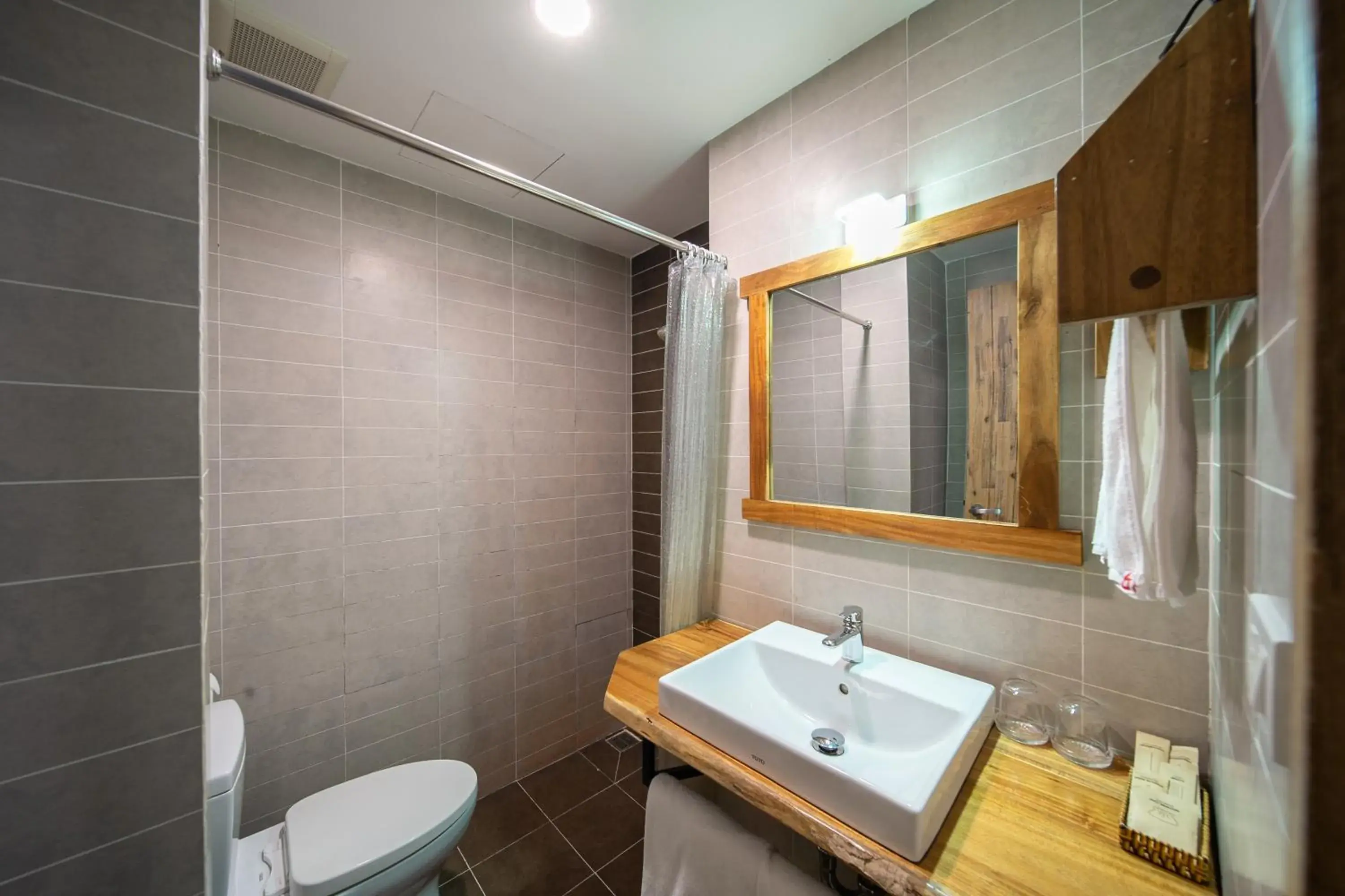 Shower, Bathroom in 9Station Hostel & Bar Phu Quoc                                                              