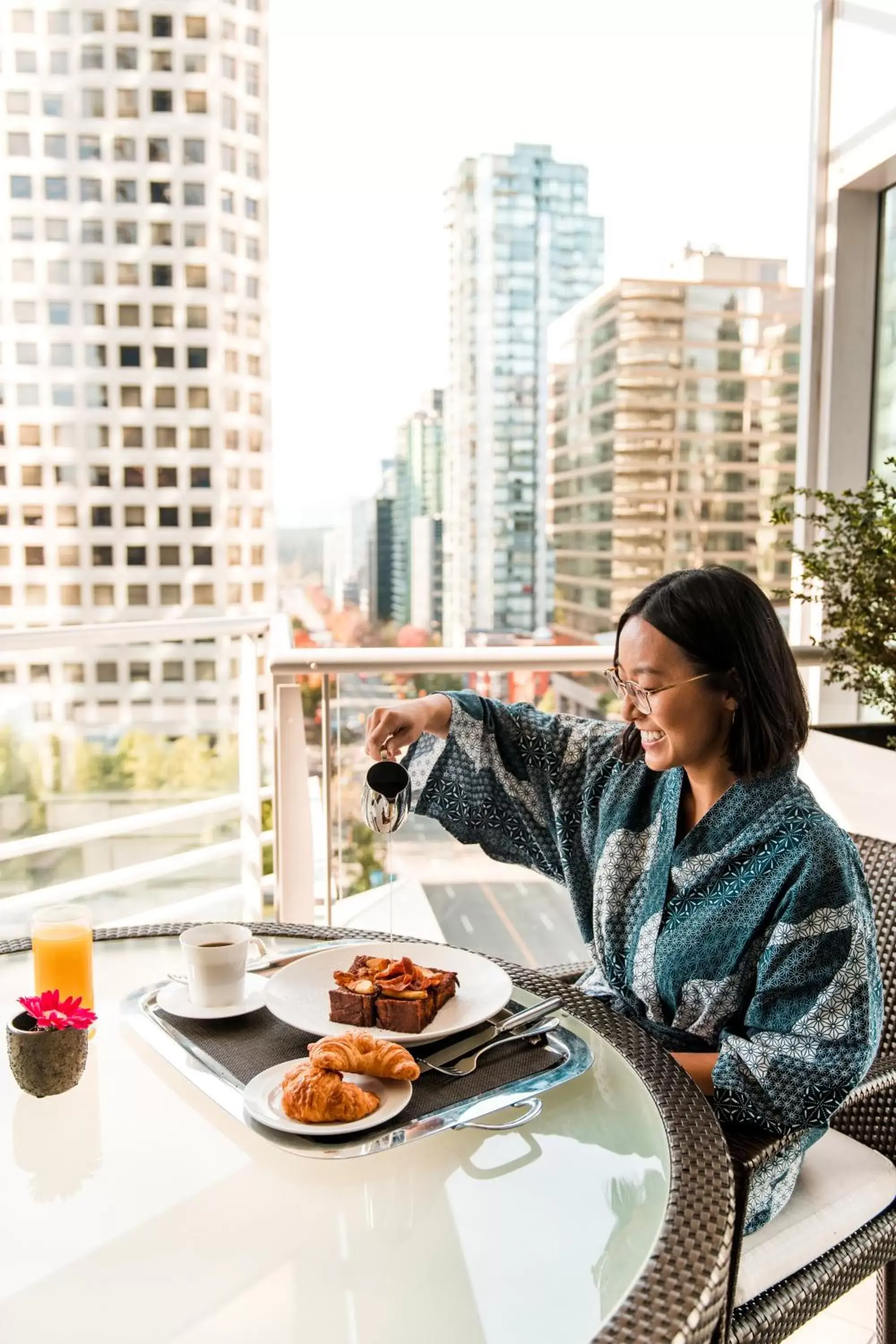 Balcony/Terrace in Shangri-La Vancouver