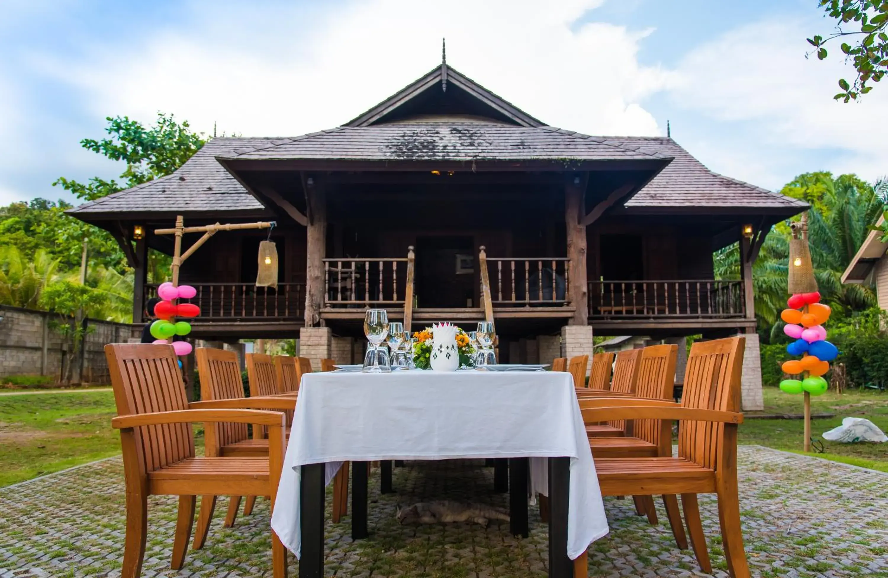 Banquet/Function facilities in Villa Thalanena By The Beach