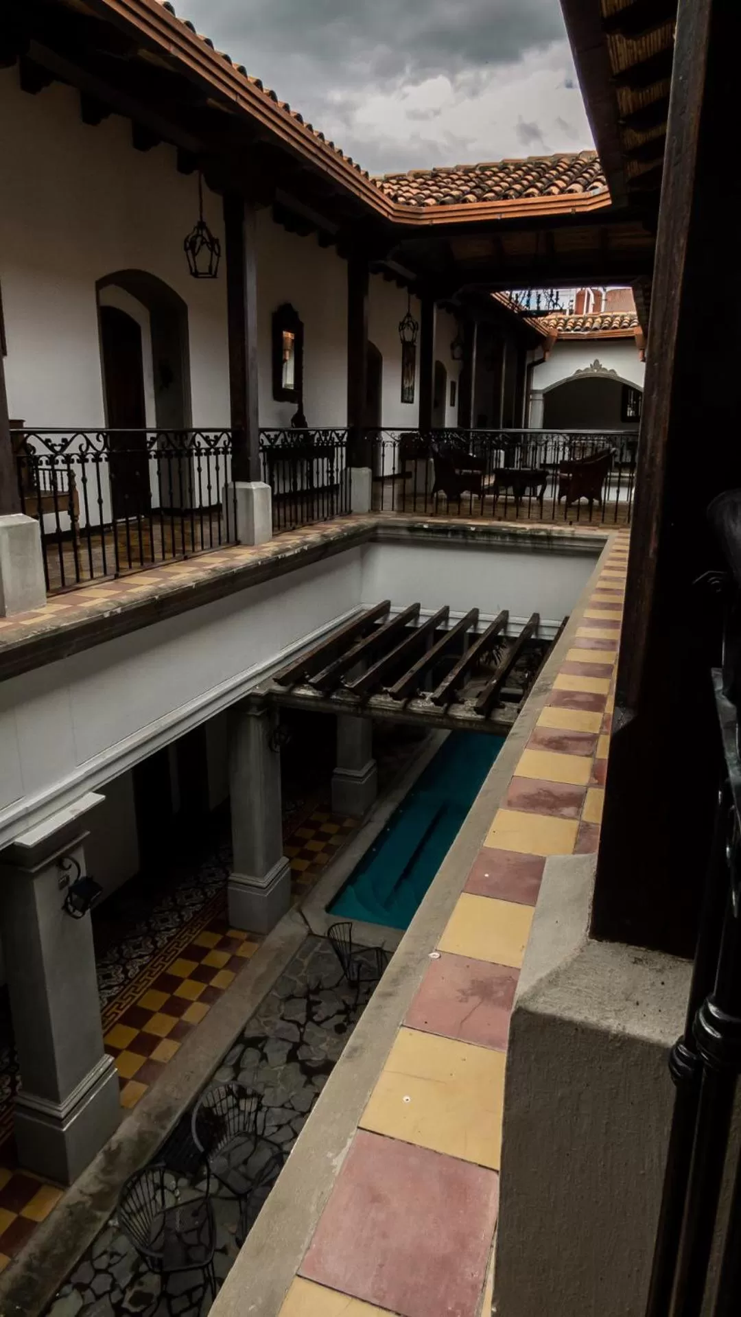 Property building in Hotel & Restaurante La Gran Francia