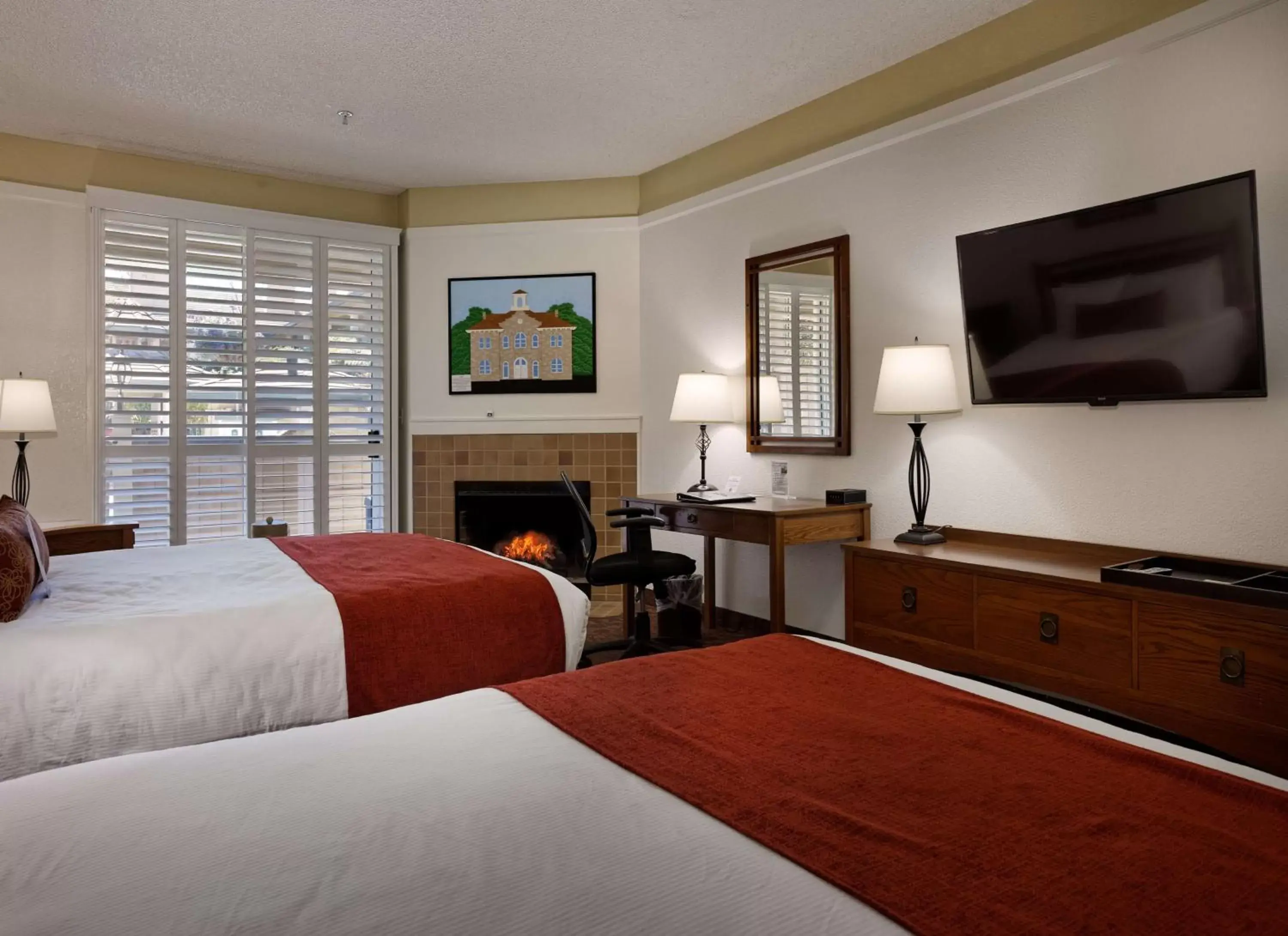 Photo of the whole room, Bed in Best Western Sonoma Valley Inn & Krug Event Center