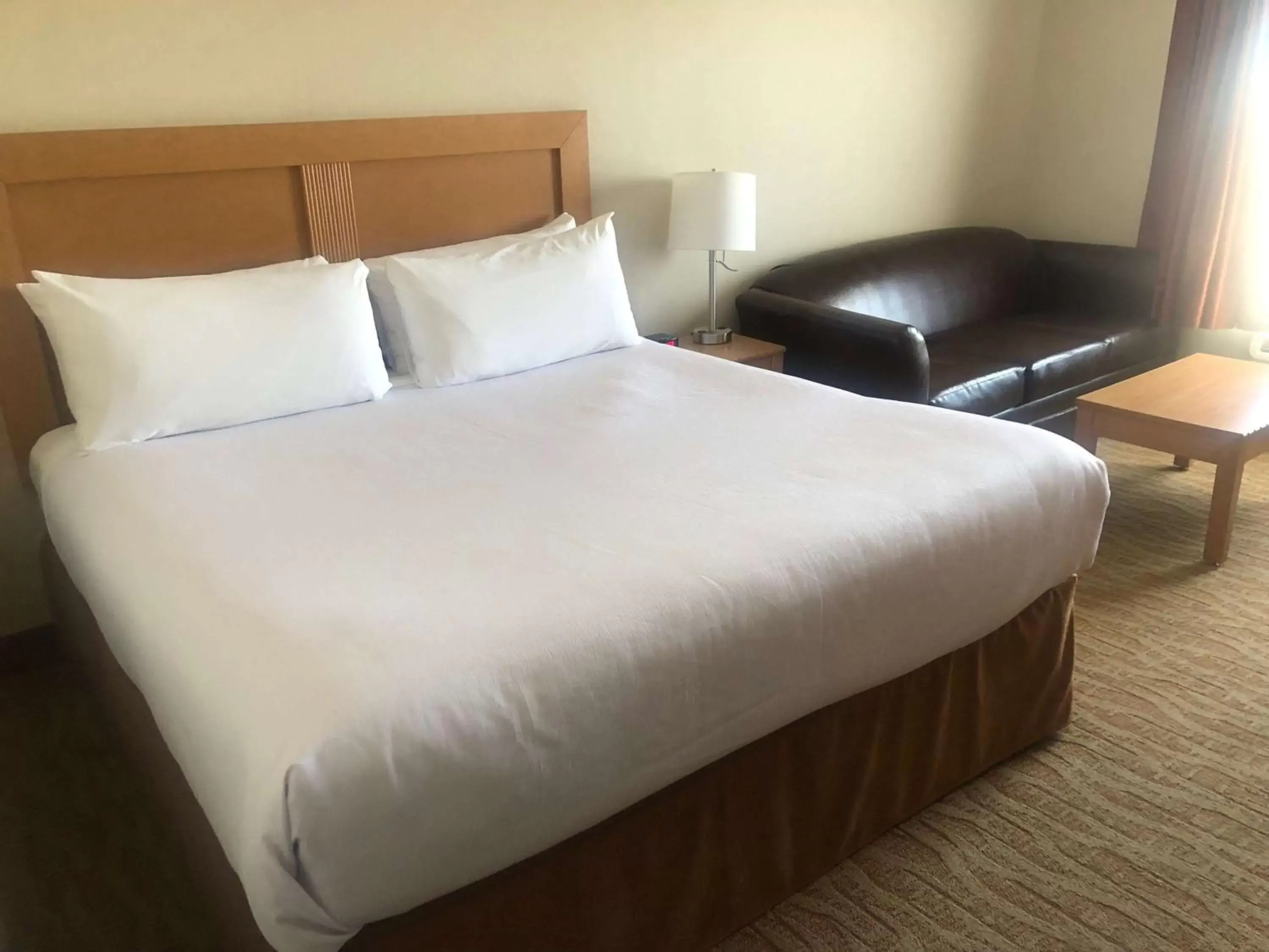 King Room with Sofa Bed - Non-Smoking in Best Western Grande Prairie