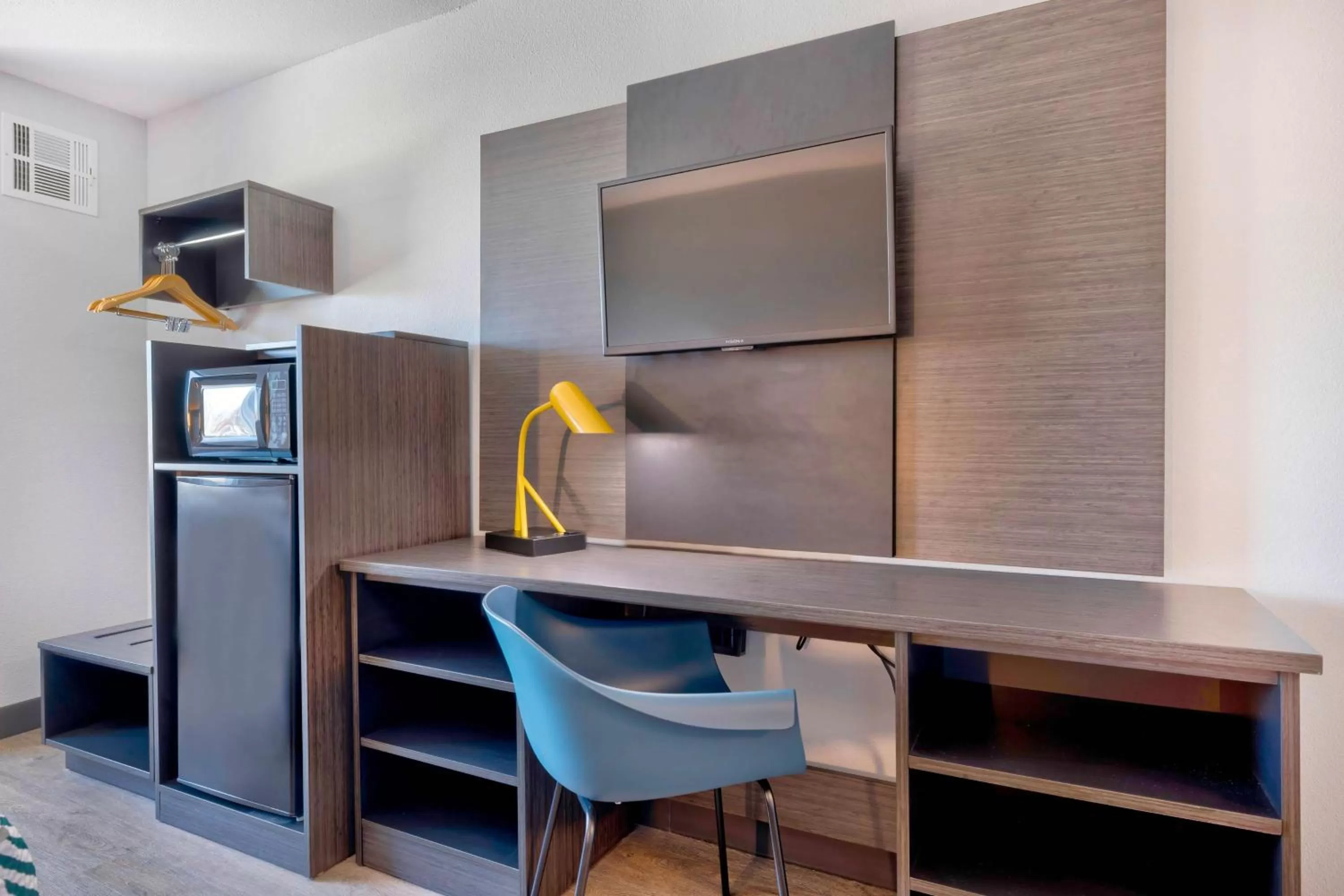 Bedroom in Motel 6-Norman, OK