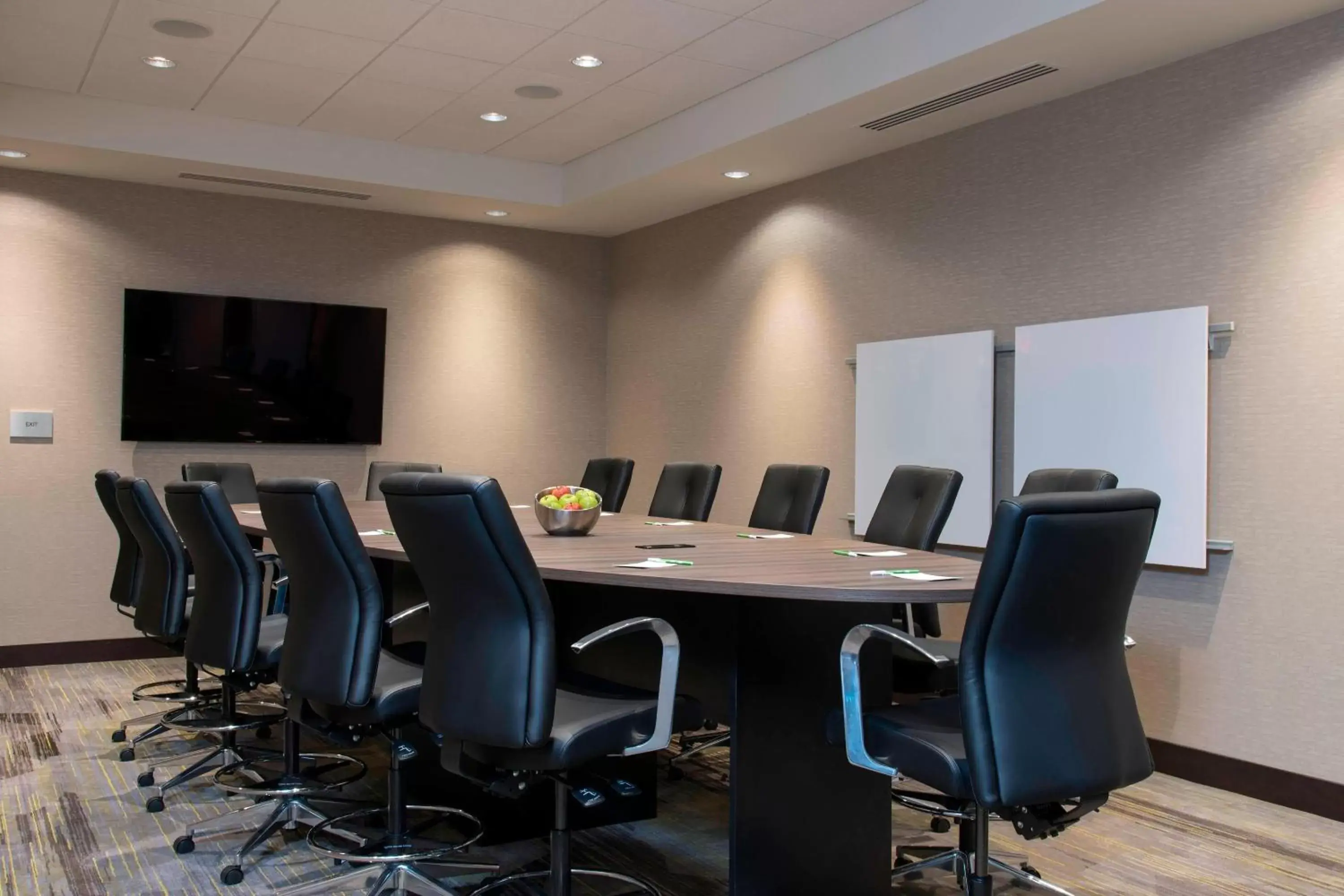 Meeting/conference room in Courtyard by Marriott Holland Downtown