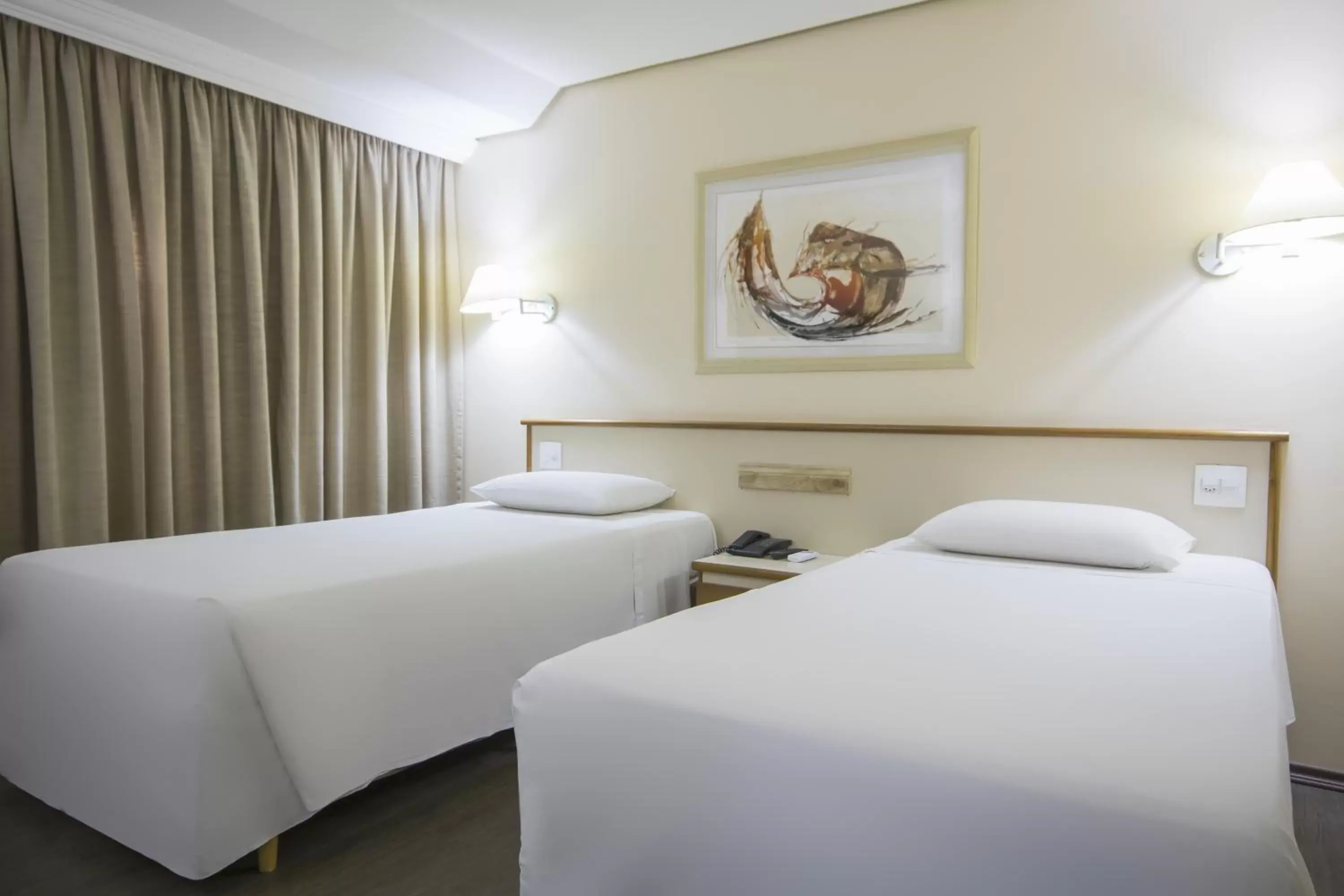 Standard Twin Room in Dan Inn Sorocaba