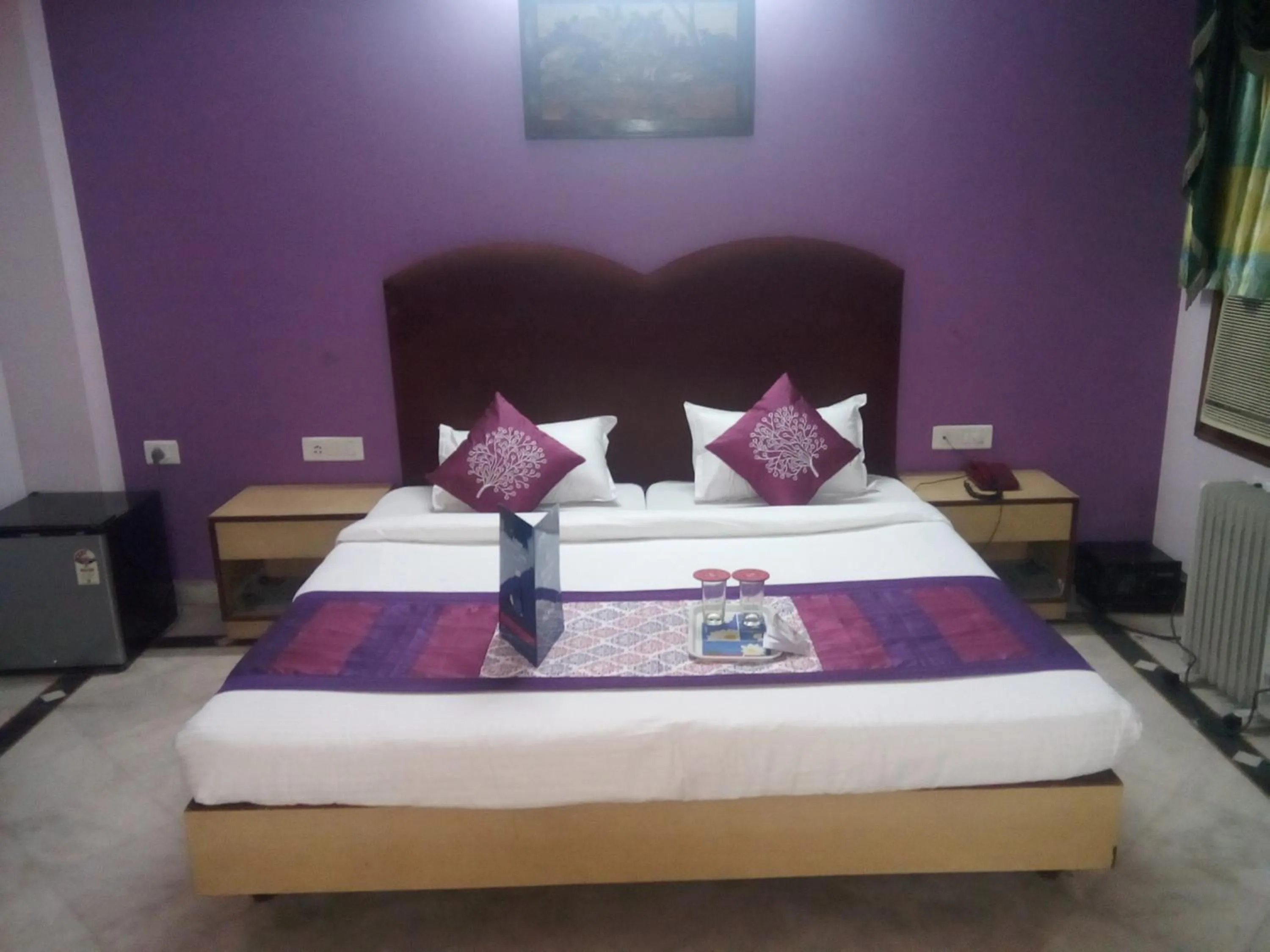 Bed in Hotel Mayur