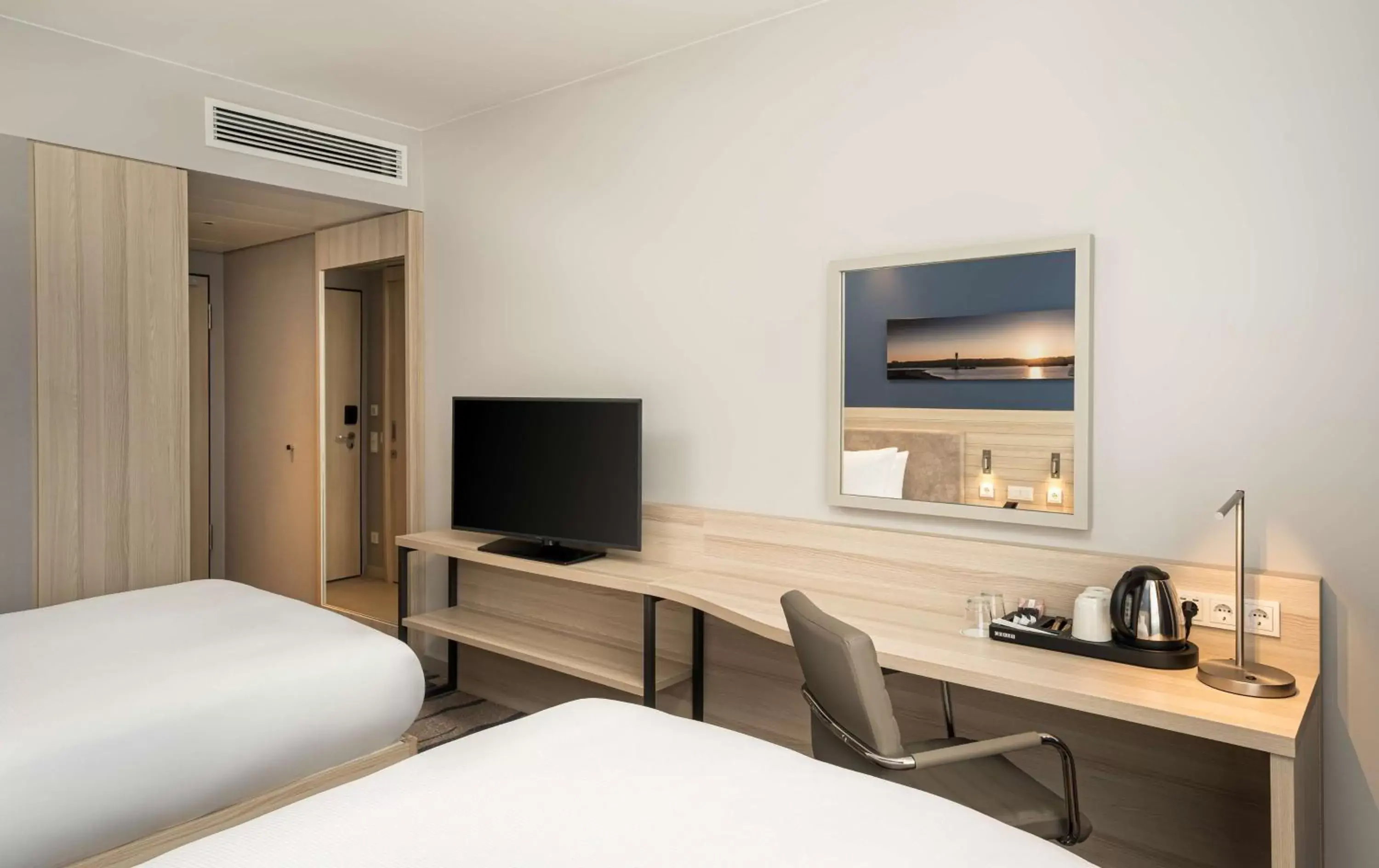 Twin Room in Hampton By Hilton Kiel Twin Room in Hampton By Hilton Kiel