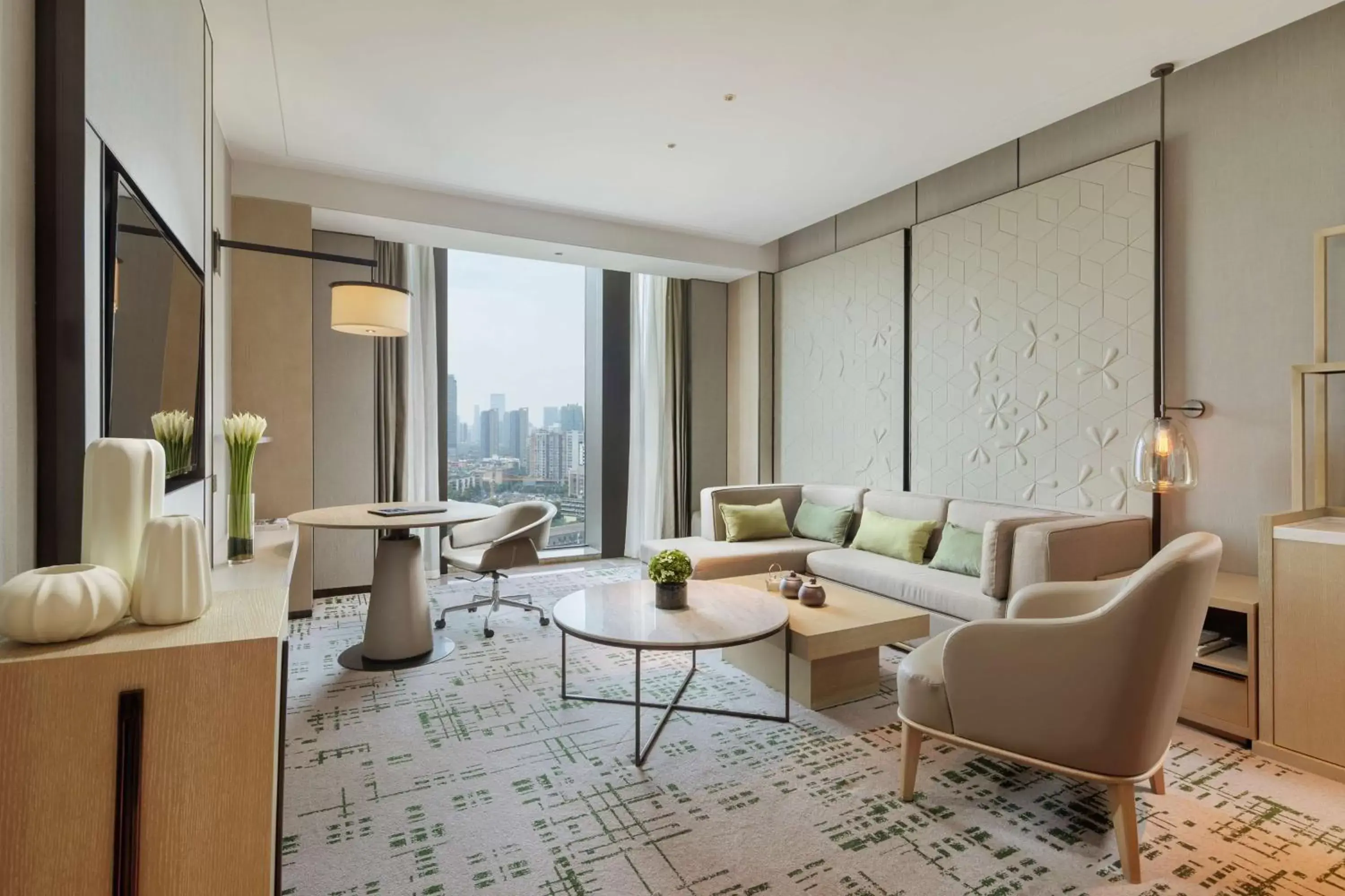 Bedroom, Seating Area in Hilton Chengdu Chenghua