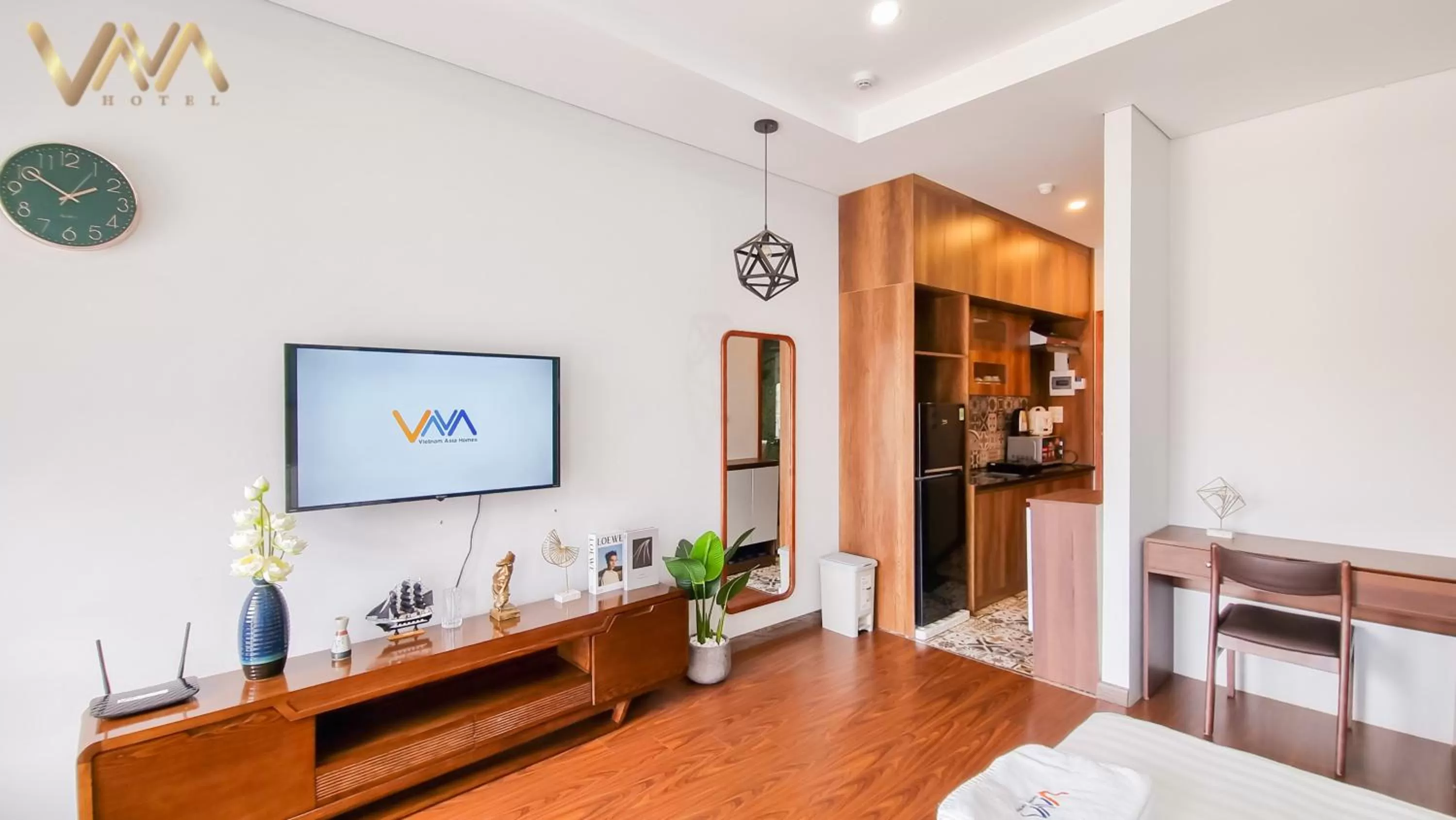 TV and multimedia in VNAHOMES Serviced Apartment