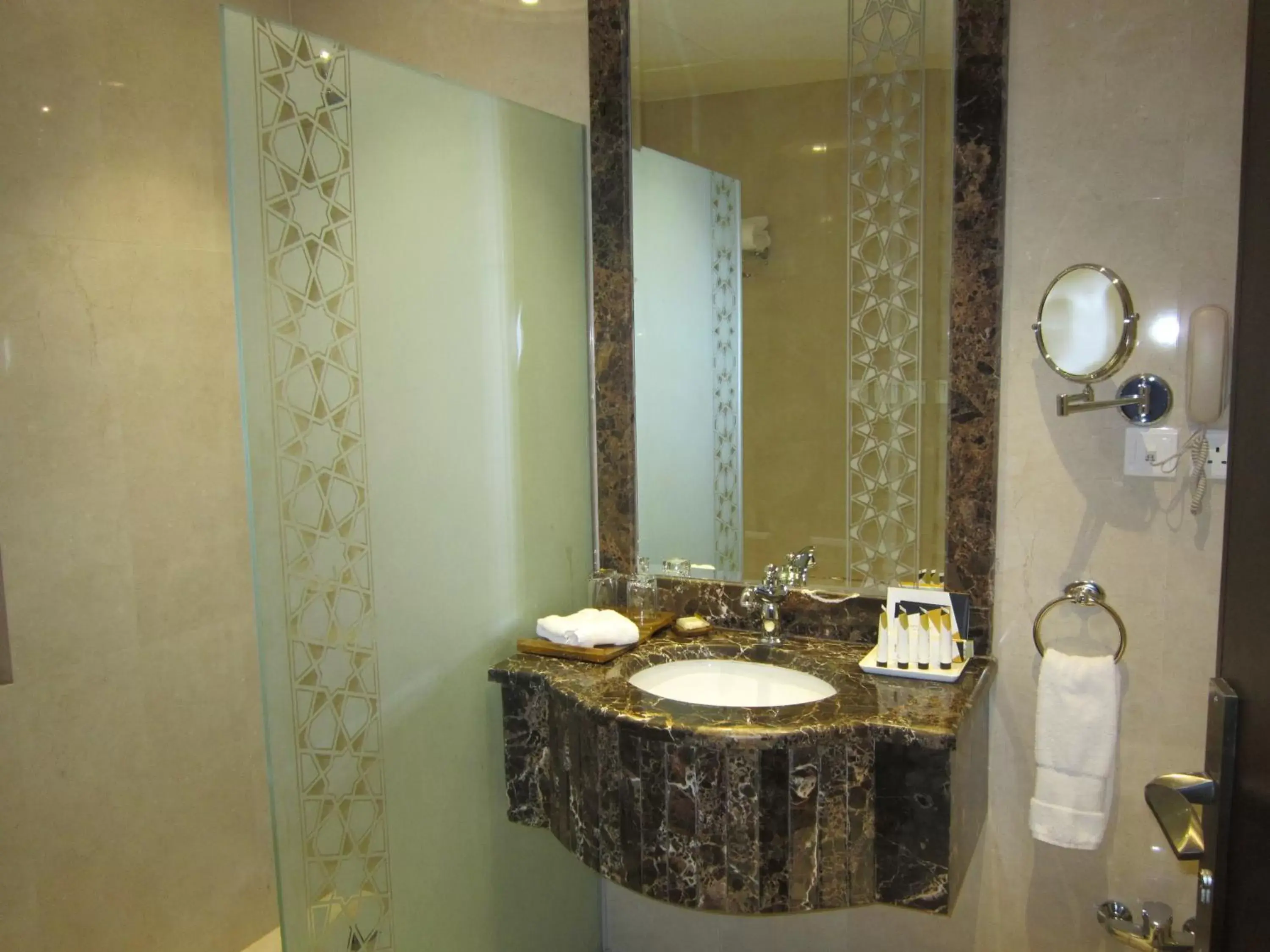 Classic Twin Room in Swiss In Tabuk Hotel Classic Twin Room in Swiss In Tabuk Hotel