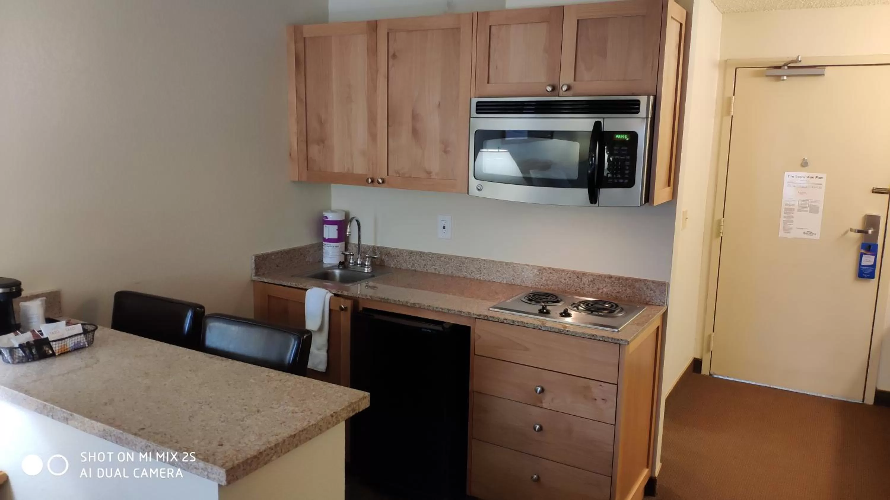 Kitchen or kitchenette in Baymont by Wyndham Yakima Riverfront